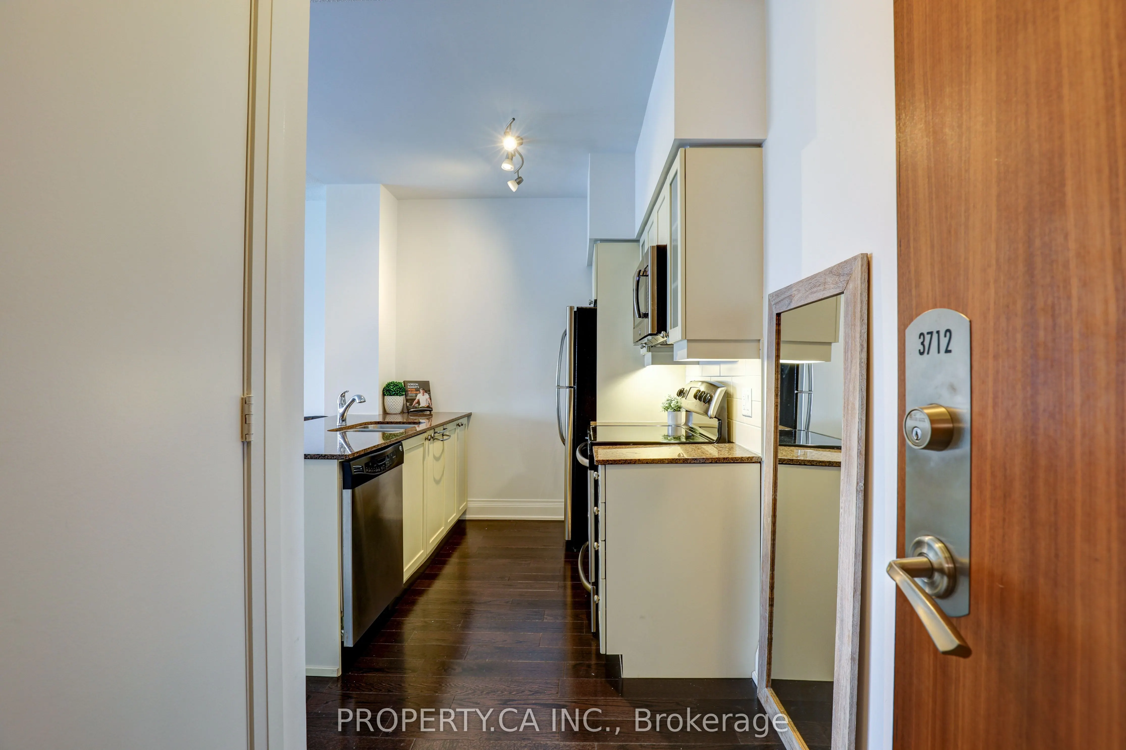 2191 Yonge Street, #3712