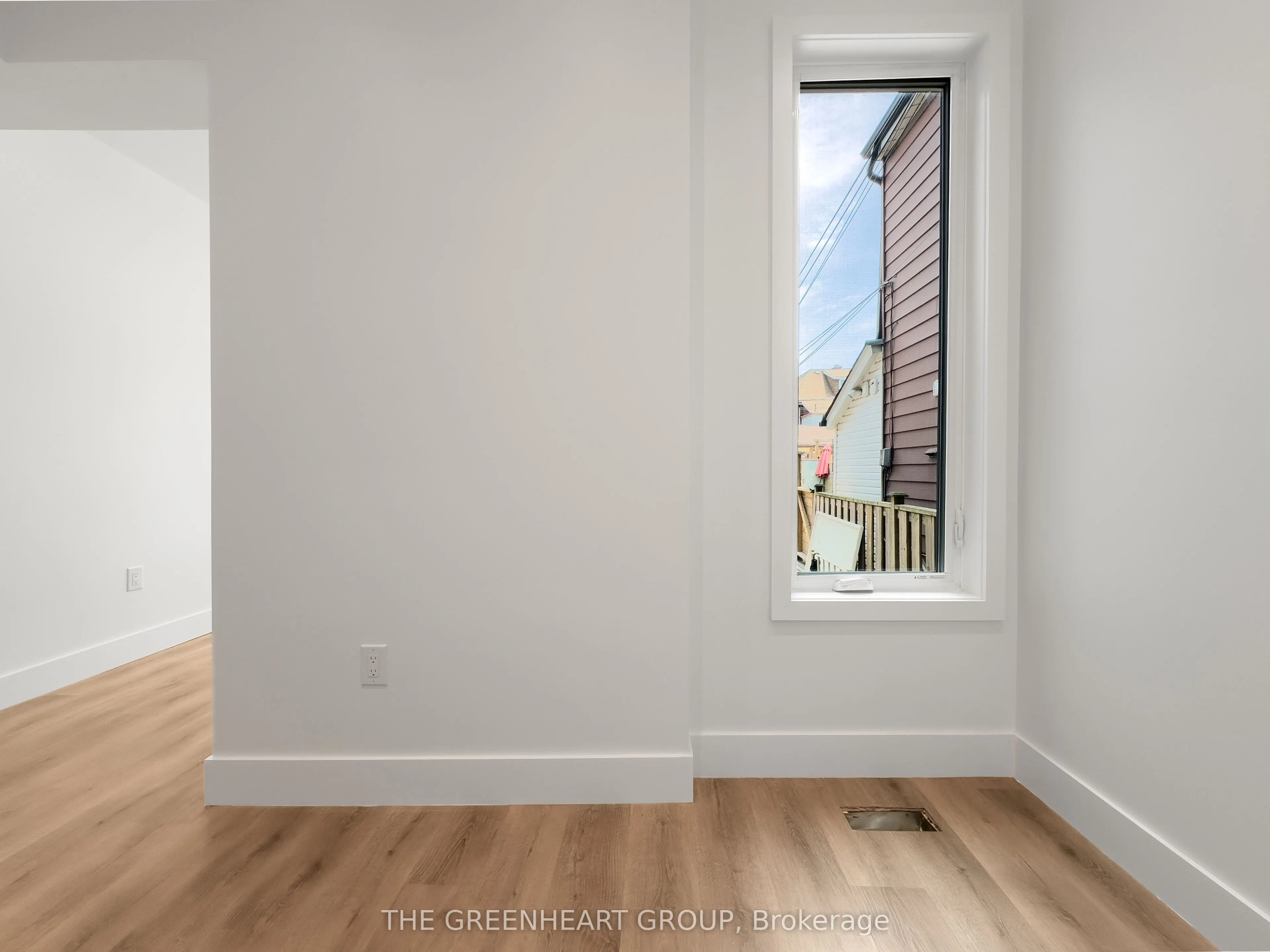 89 Montrose Avenue, #Main