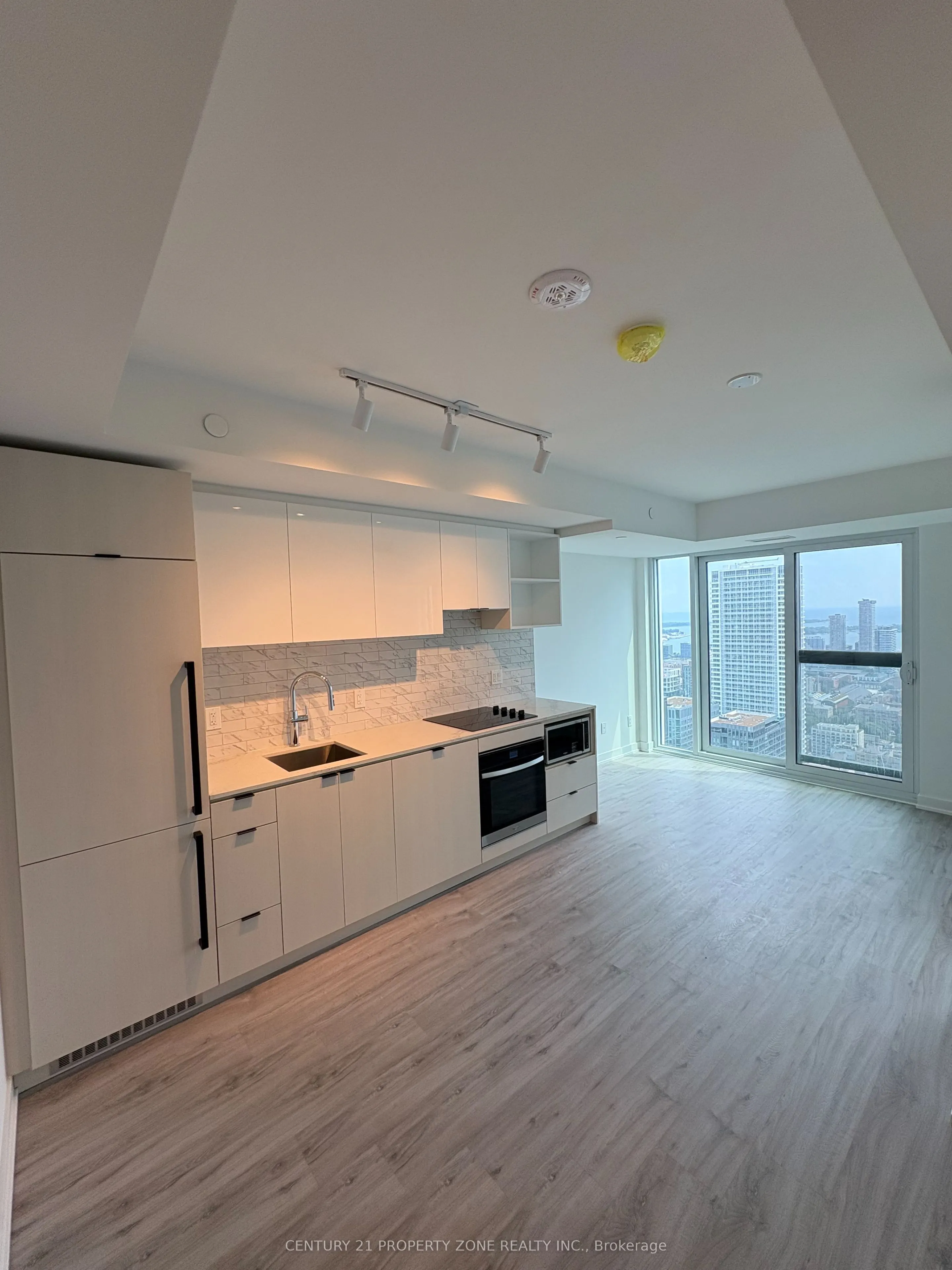 252 Church Street, #5212