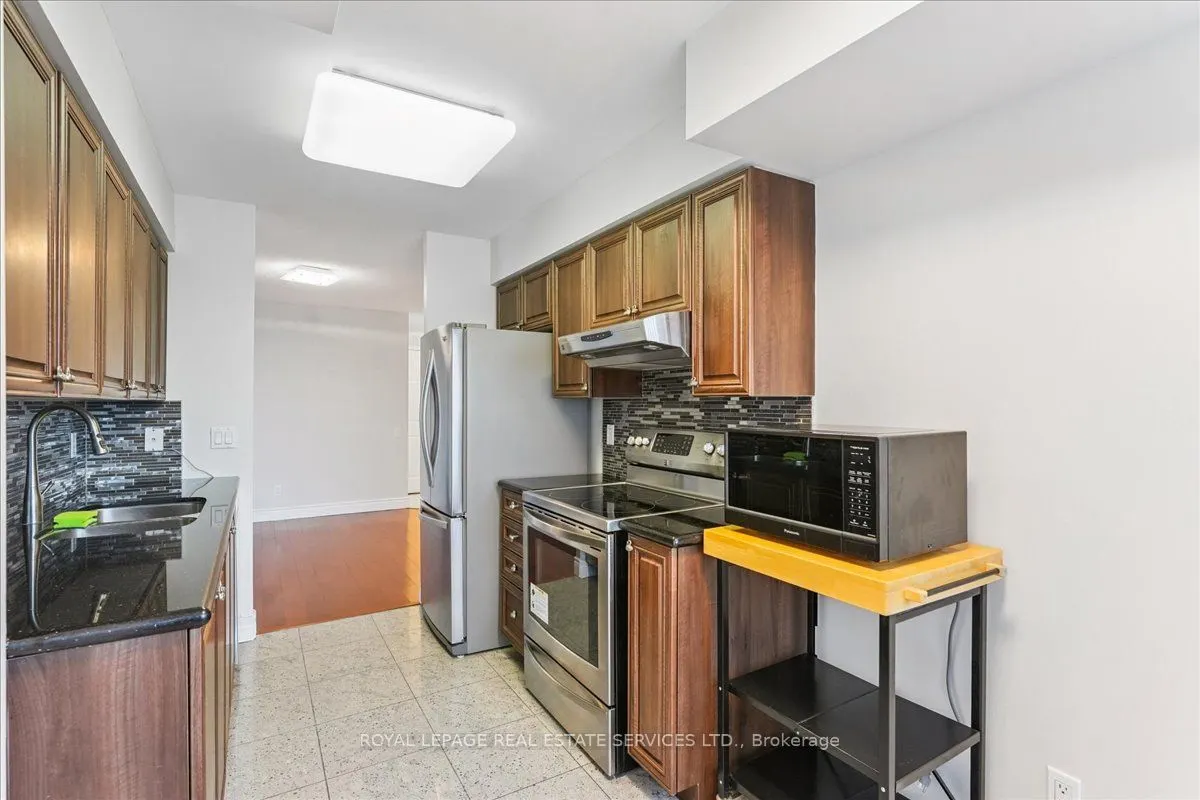33 Empress Avenue, #2305
