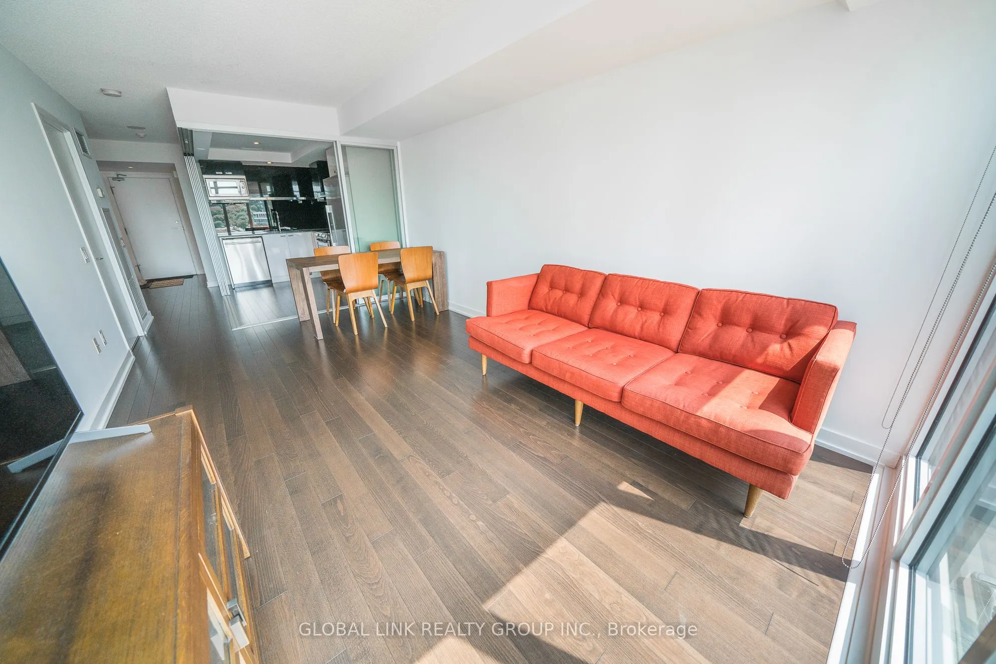 121 Mcmahon Drive, #915