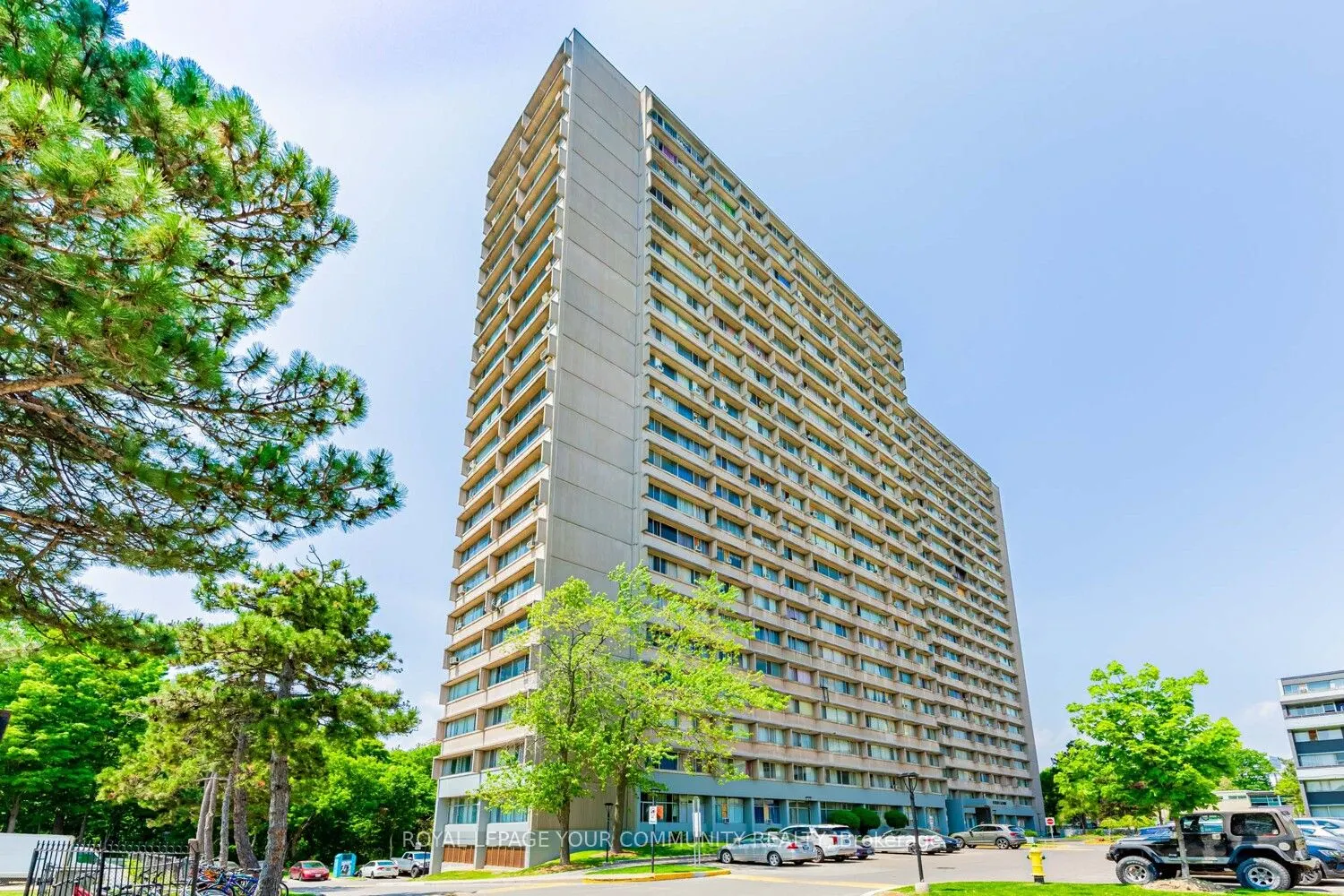 10 Sunny Glenway, #912