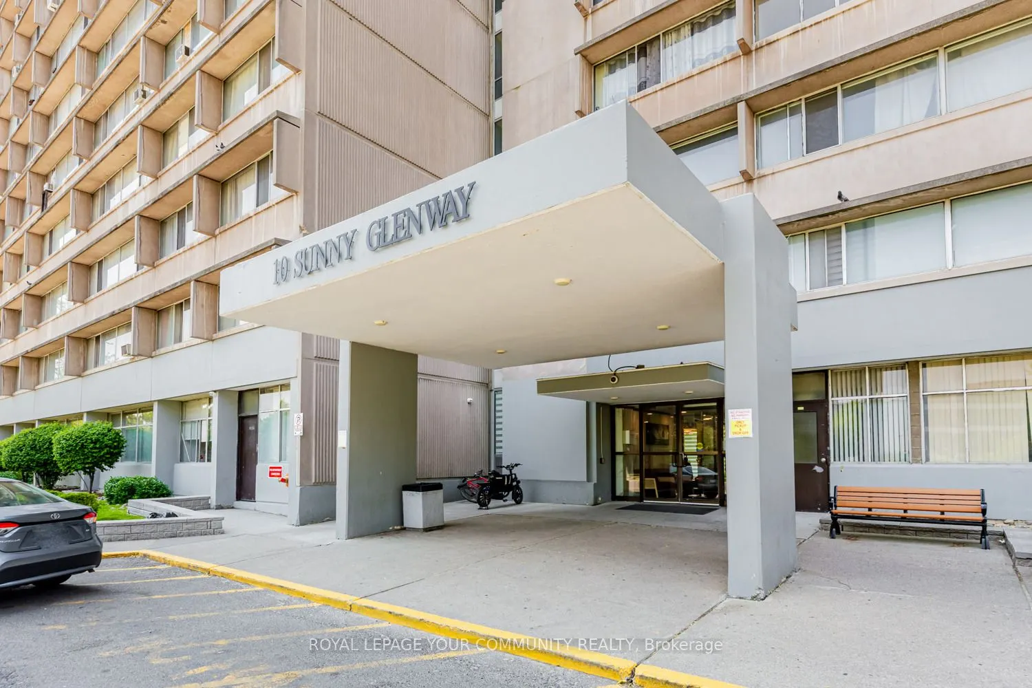 10 Sunny Glenway, #912