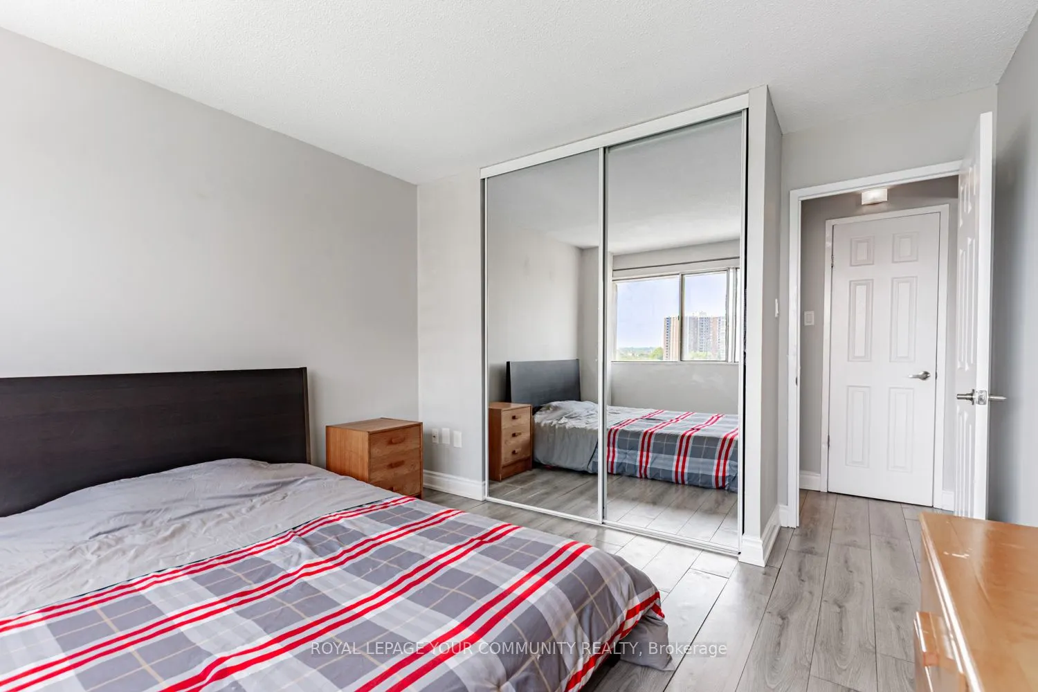 10 Sunny Glenway, #912