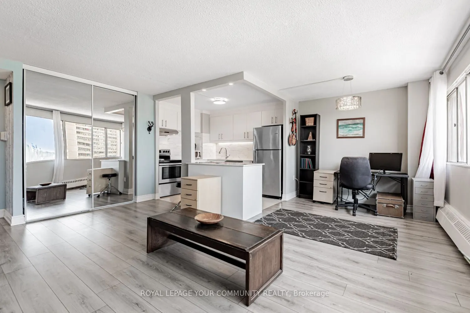 10 Sunny Glenway, #912