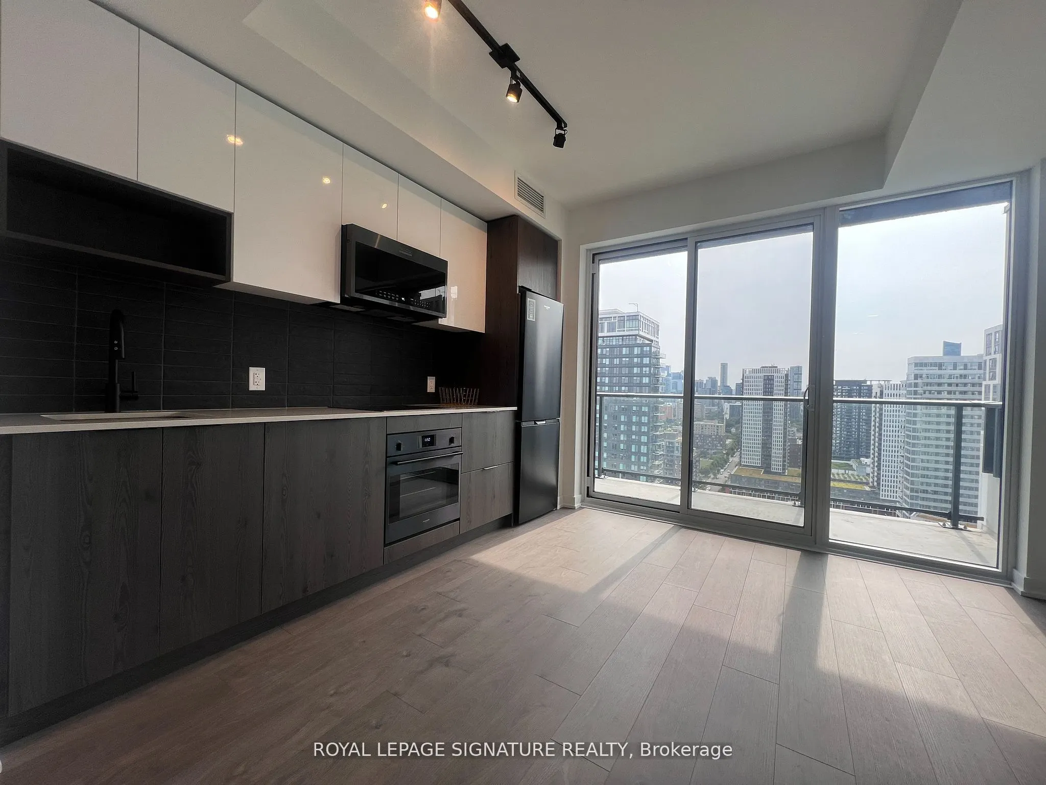 5 Defries Street, #1507