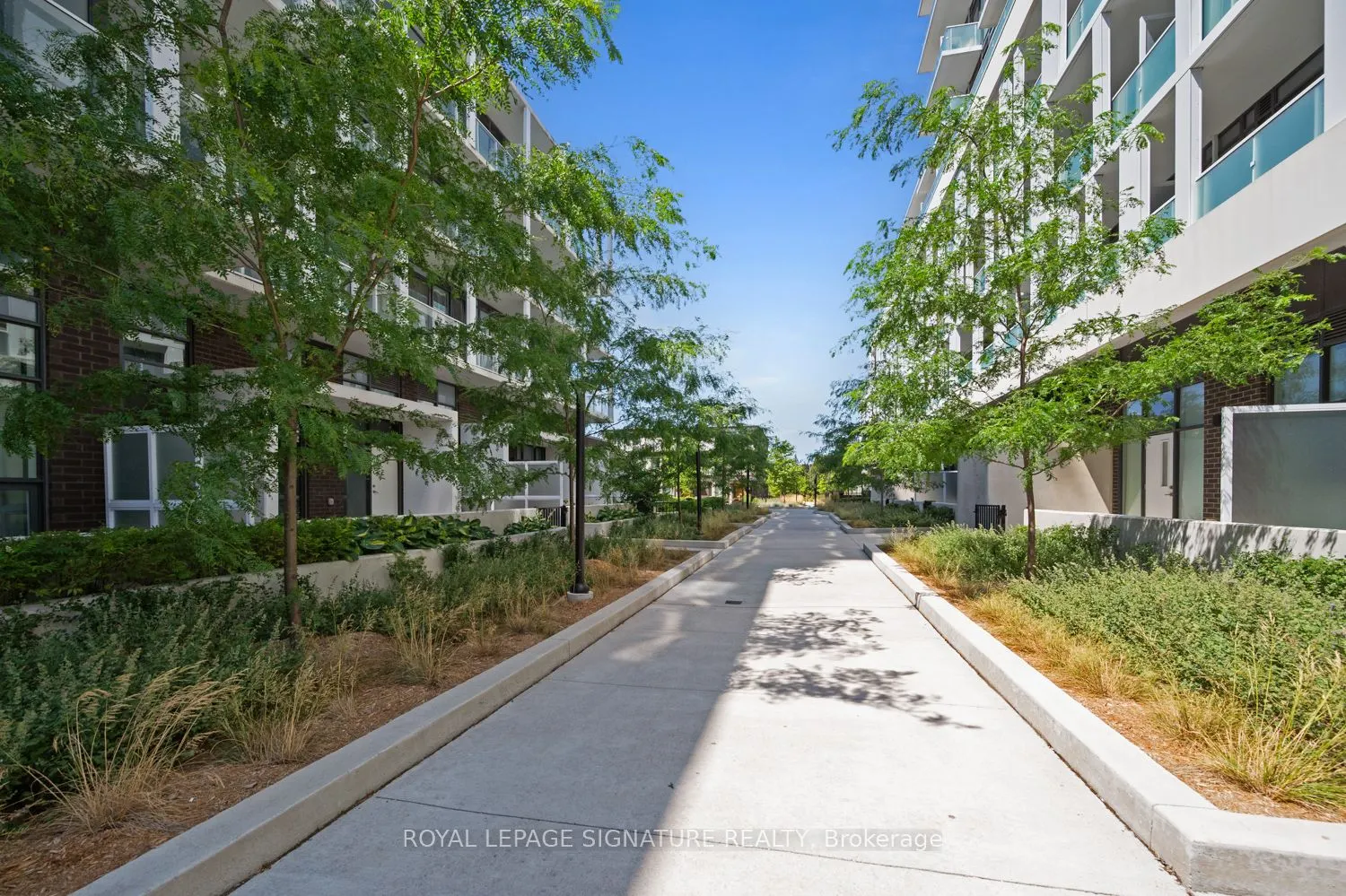 188 Fairview Mall Drive E, #1611