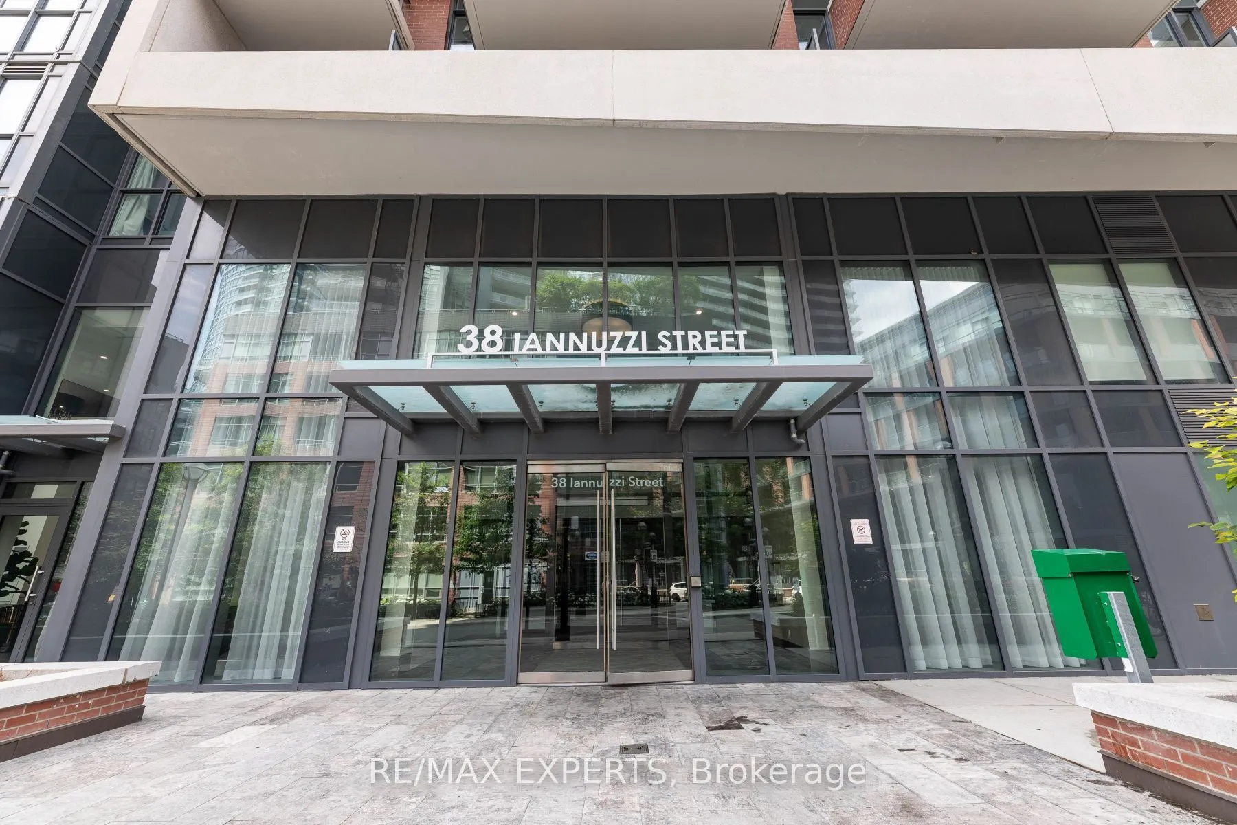 38 Iannuzzi Street, #1105