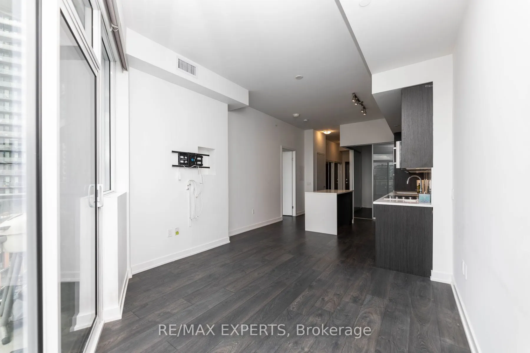 38 Iannuzzi Street, #1105