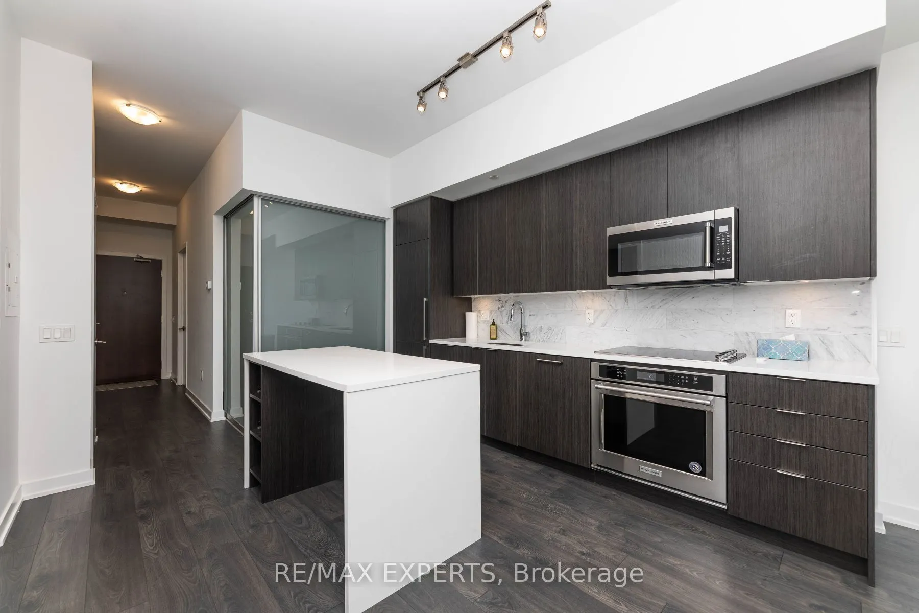 38 Iannuzzi Street, #1105