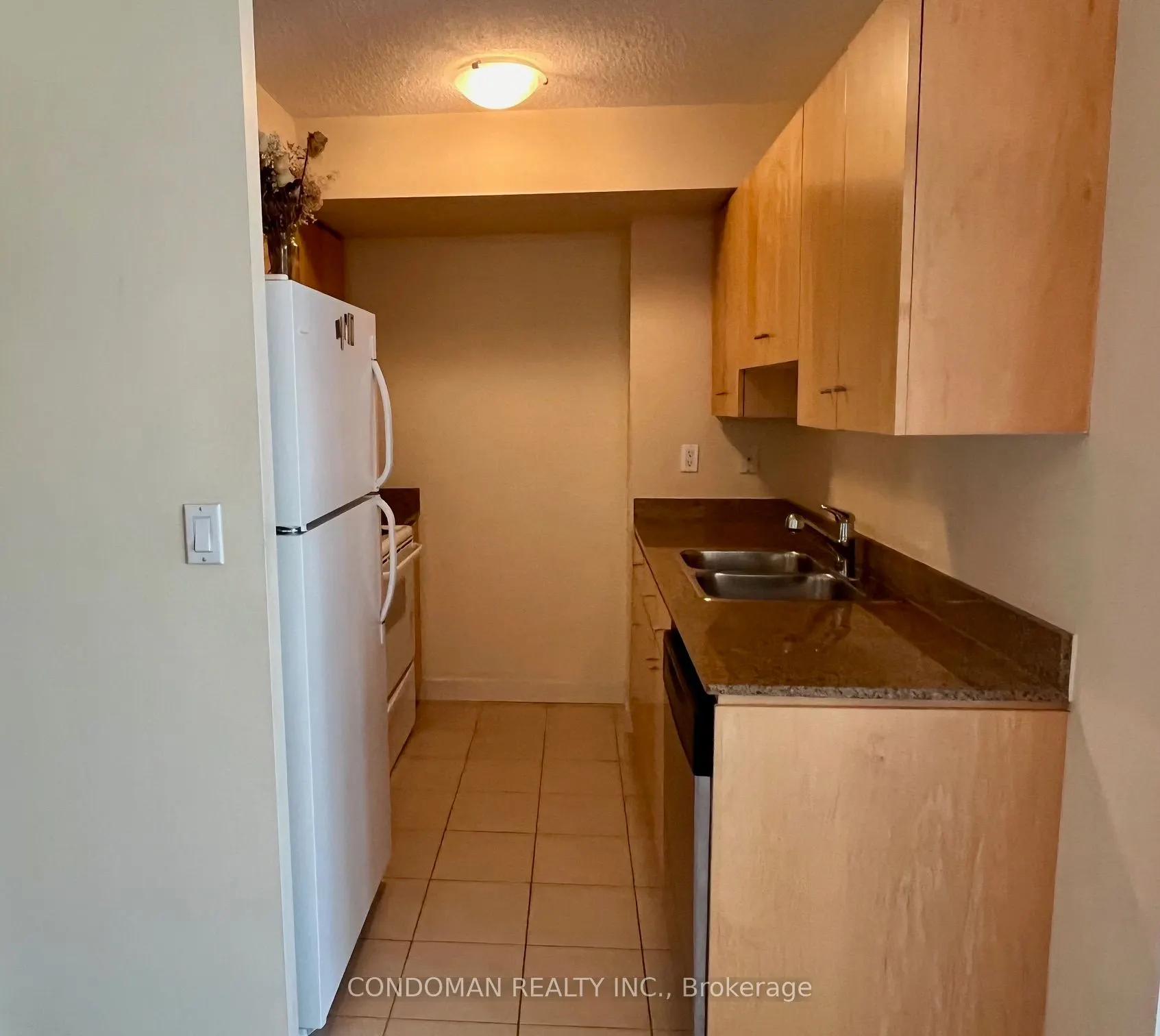 397 Front Street, #907