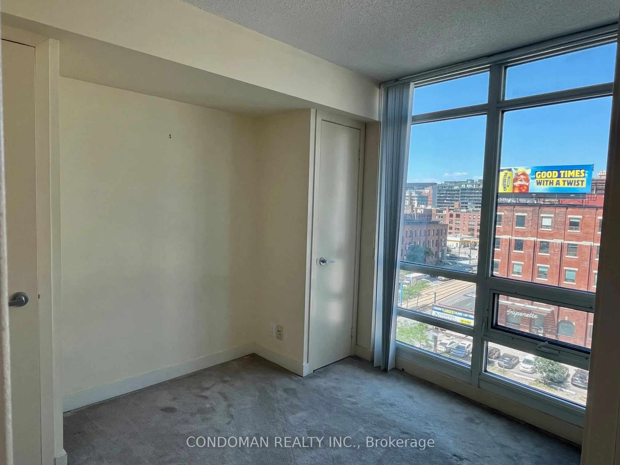 397 Front Street, #907