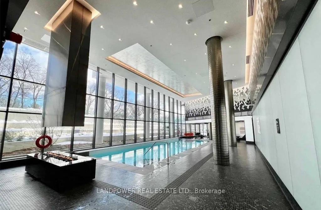 25 Adra Grado Way S, #832