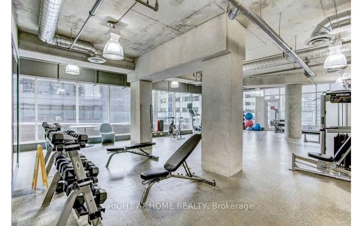21 Widmer Street, #2504