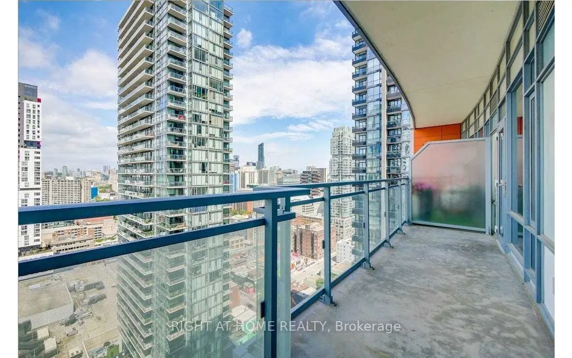 21 Widmer Street, #2504