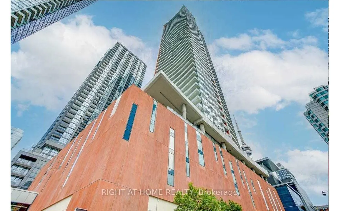 21 Widmer Street, #2504