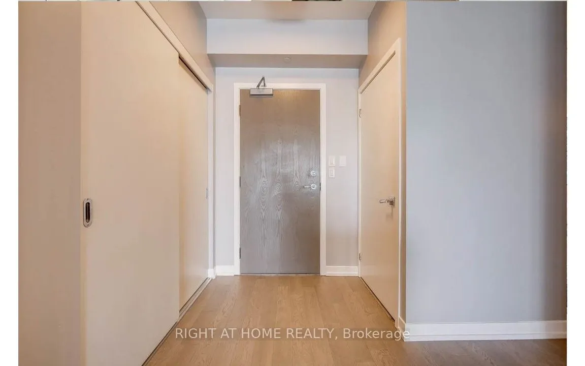 21 Widmer Street, #2504