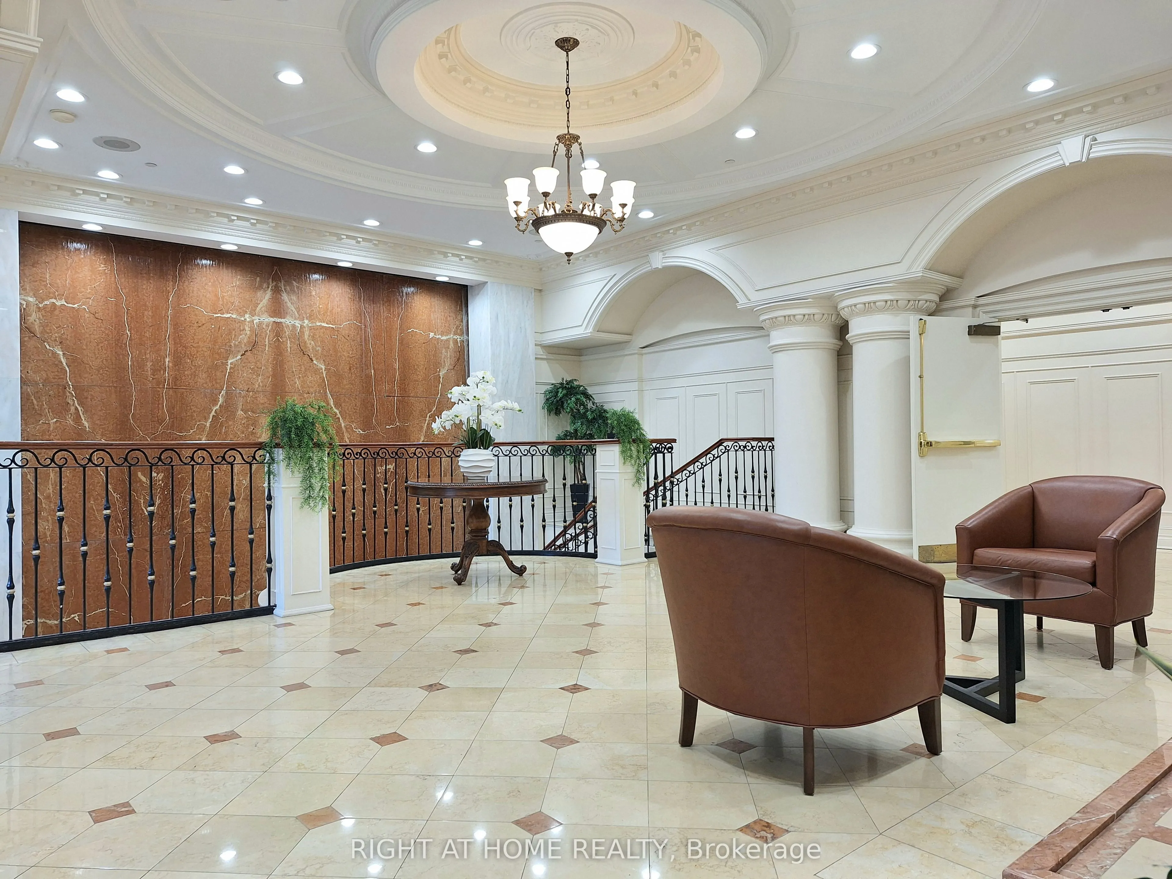 880 Grandview Way, #606