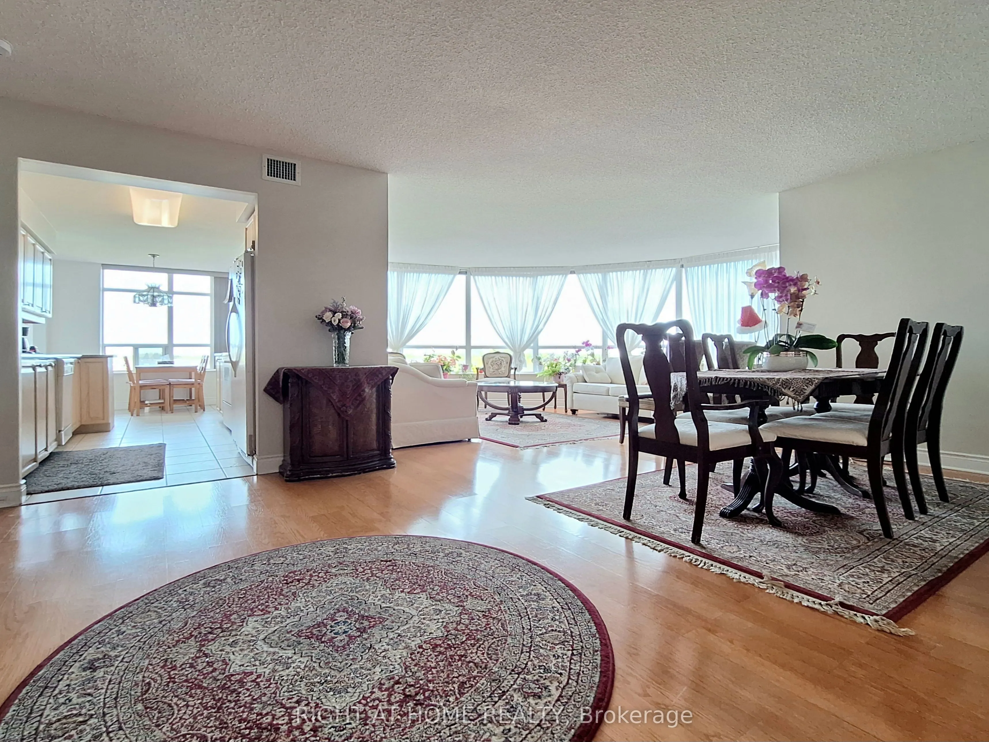 880 Grandview Way, #606