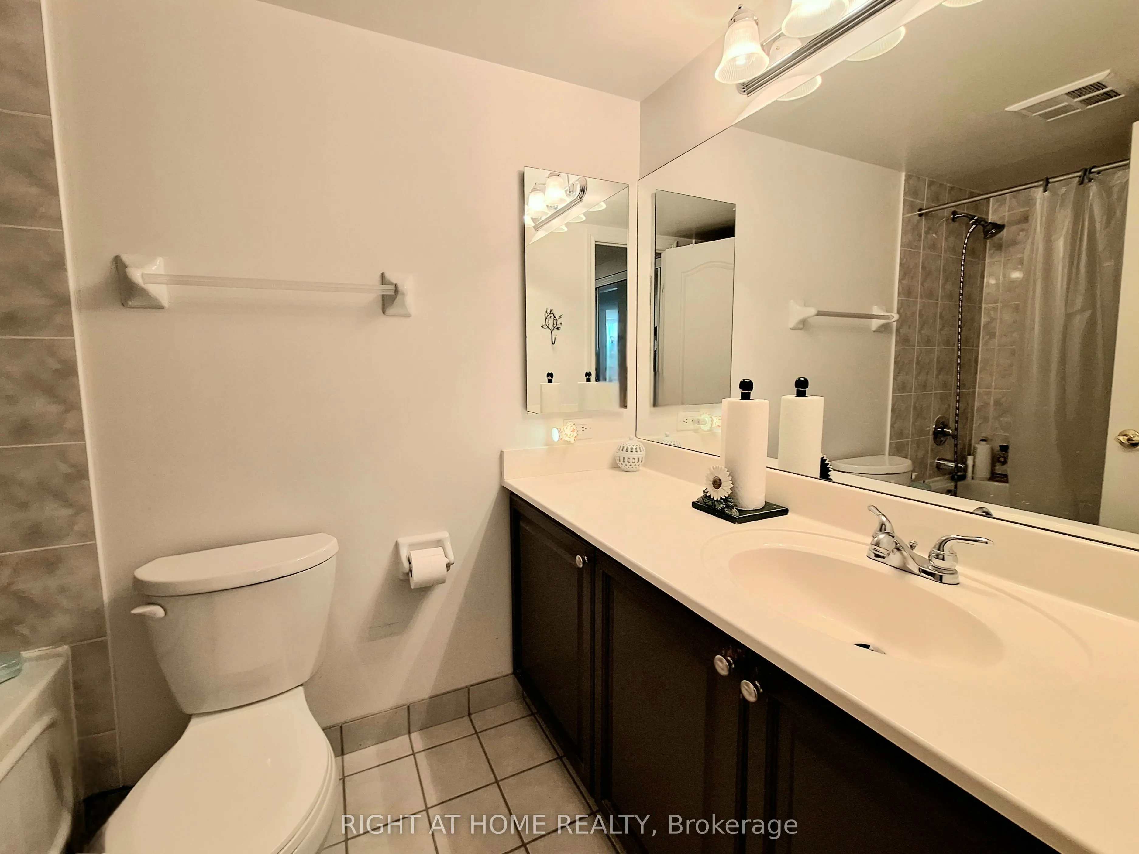 880 Grandview Way, #606