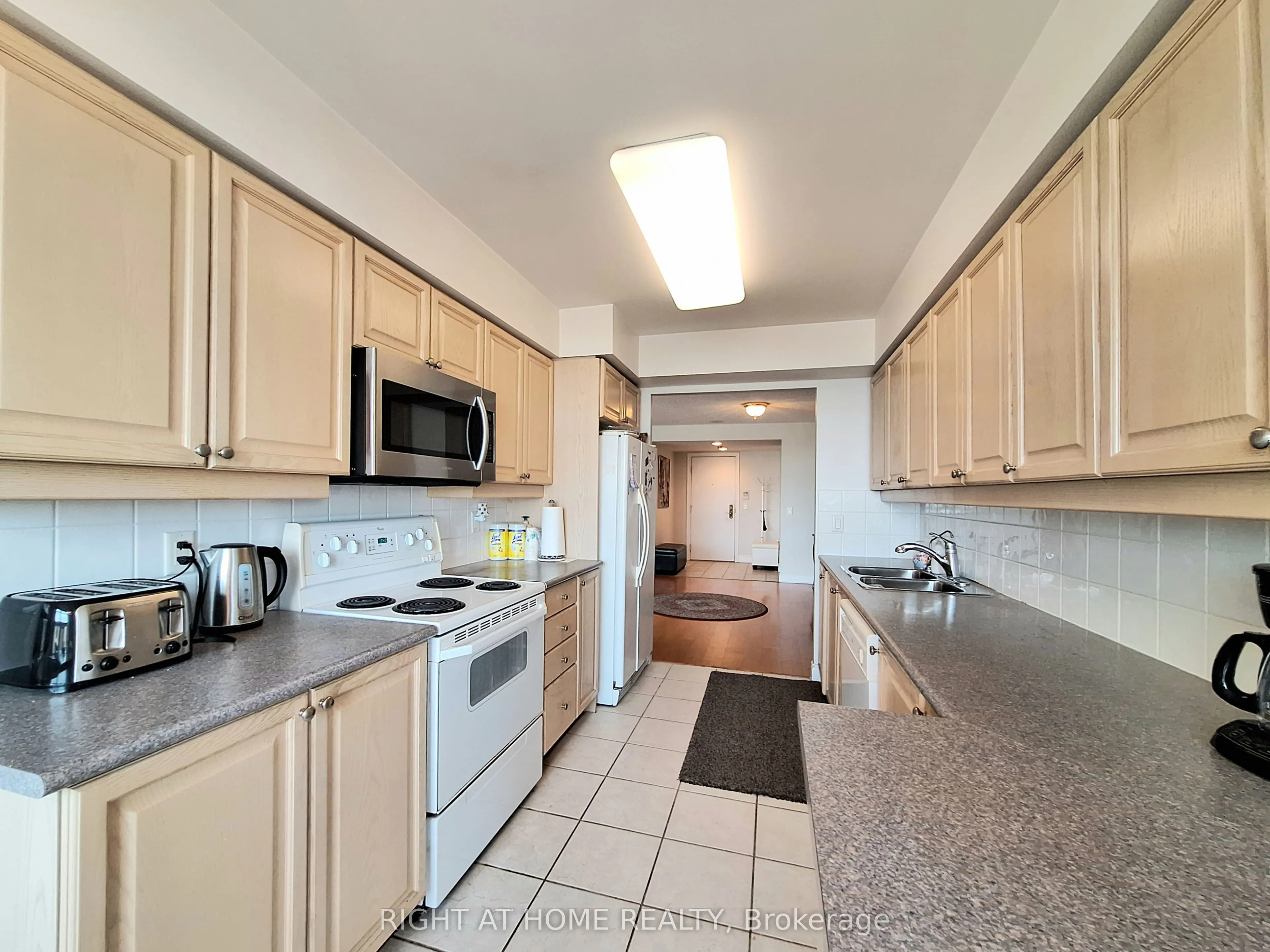 880 Grandview Way, #606