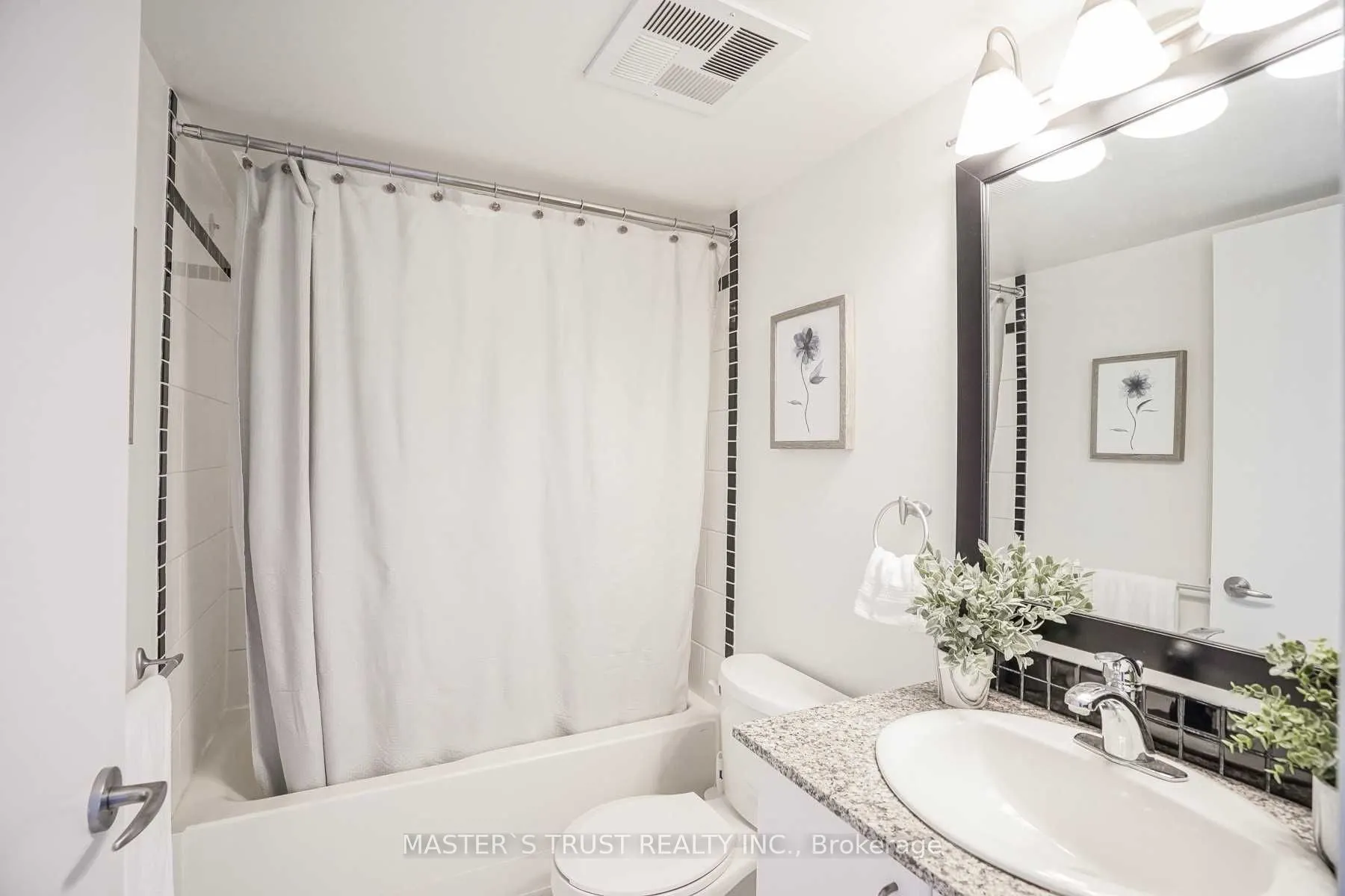 33 Sheppard Avenue E, #2309