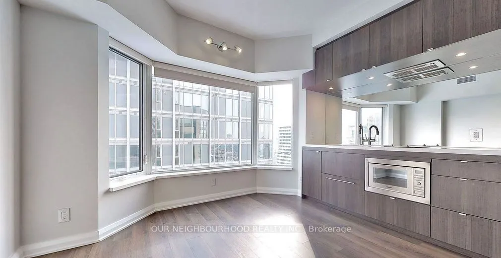 155 Yorkville Avenue, #1210