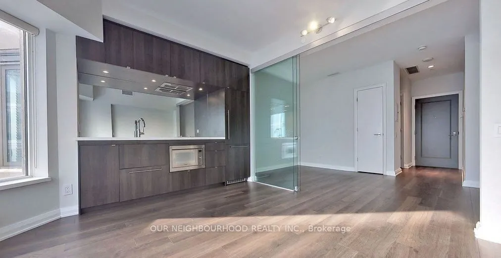 155 Yorkville Avenue, #1210