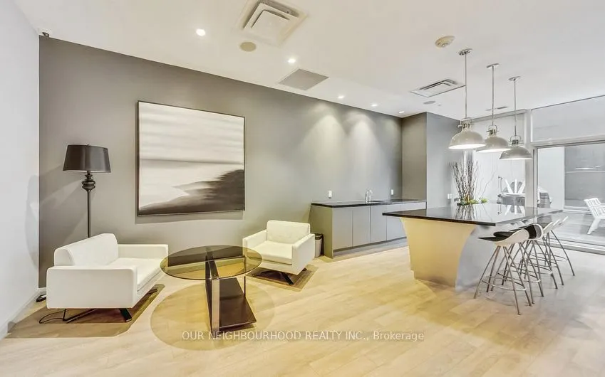 155 Yorkville Avenue, #1210