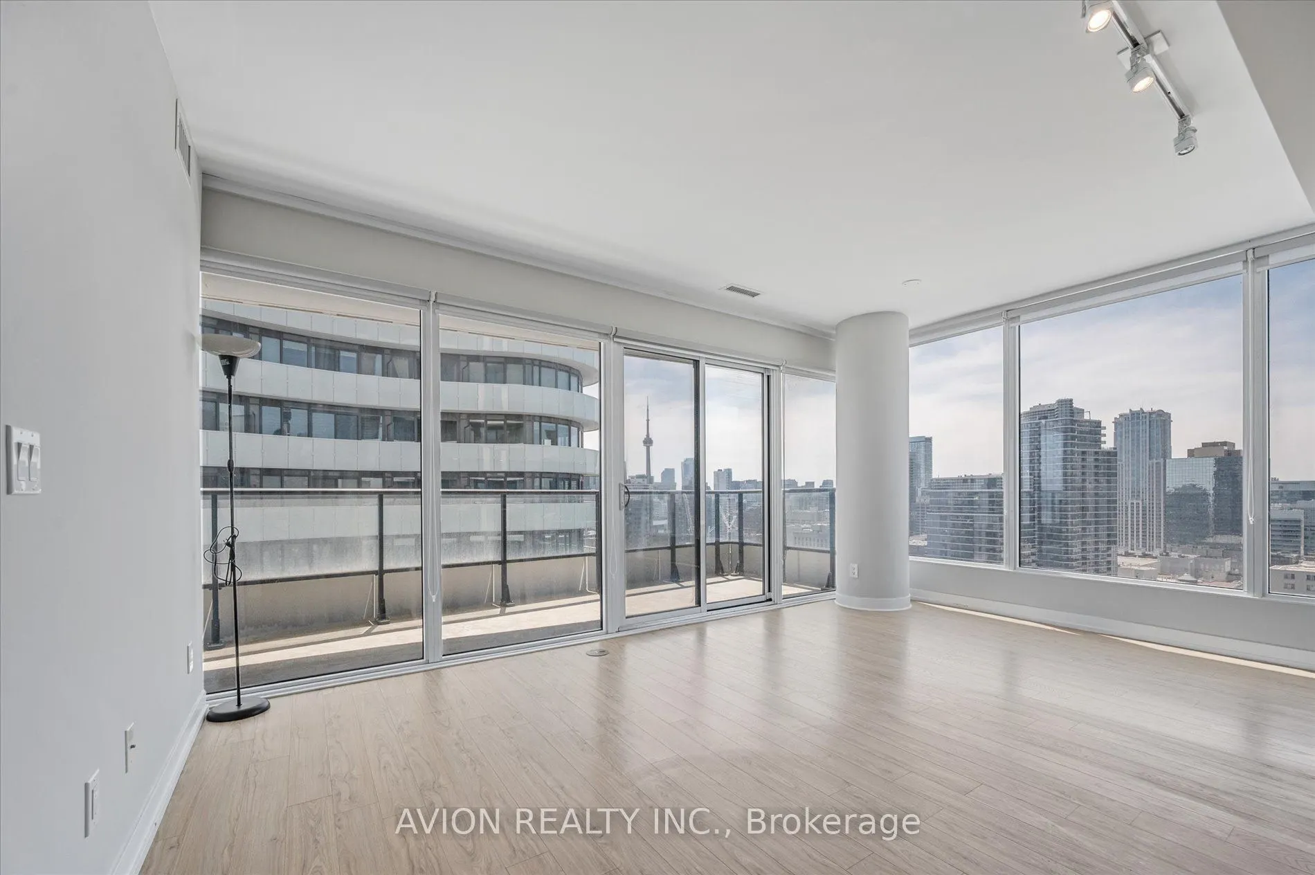 85 Wood Street, #3603