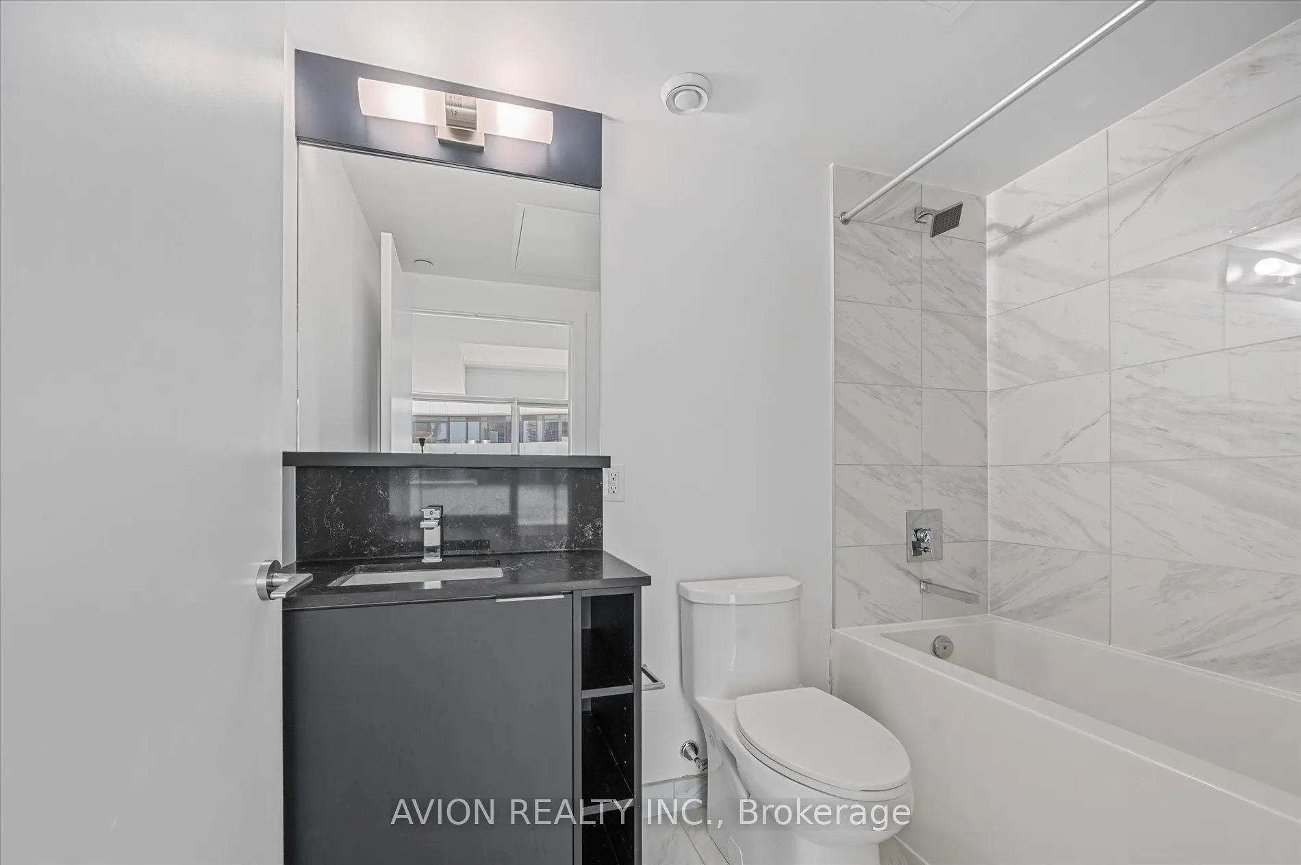 85 Wood Street, #3603