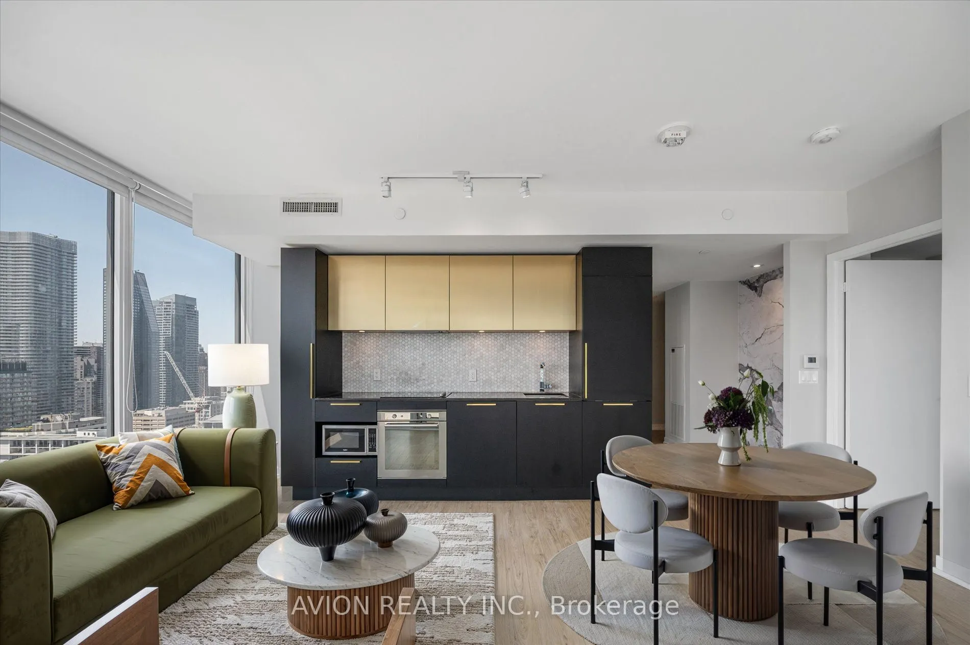 85 Wood Street, #3603