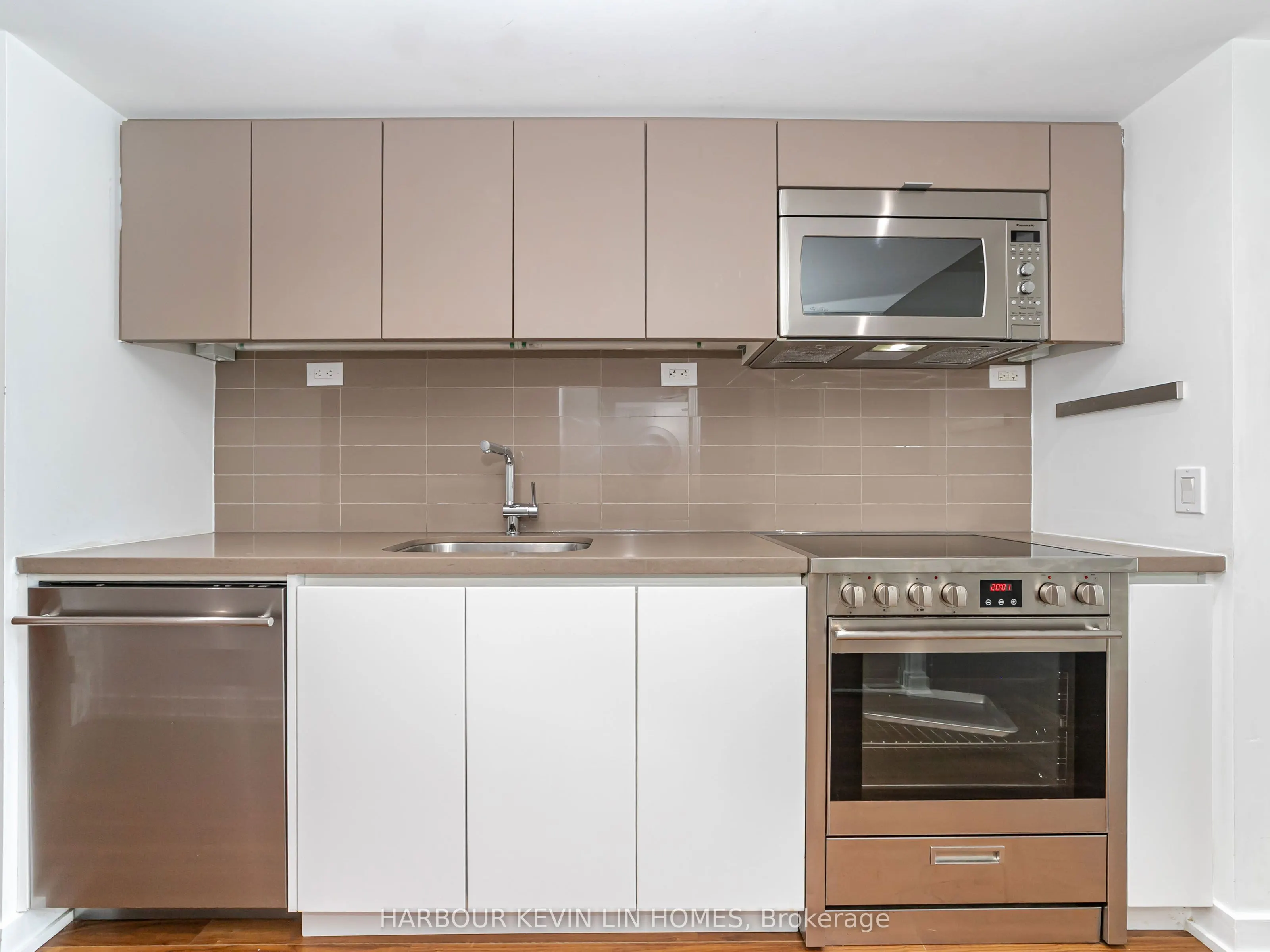 75 Queens Wharf Road, #1009