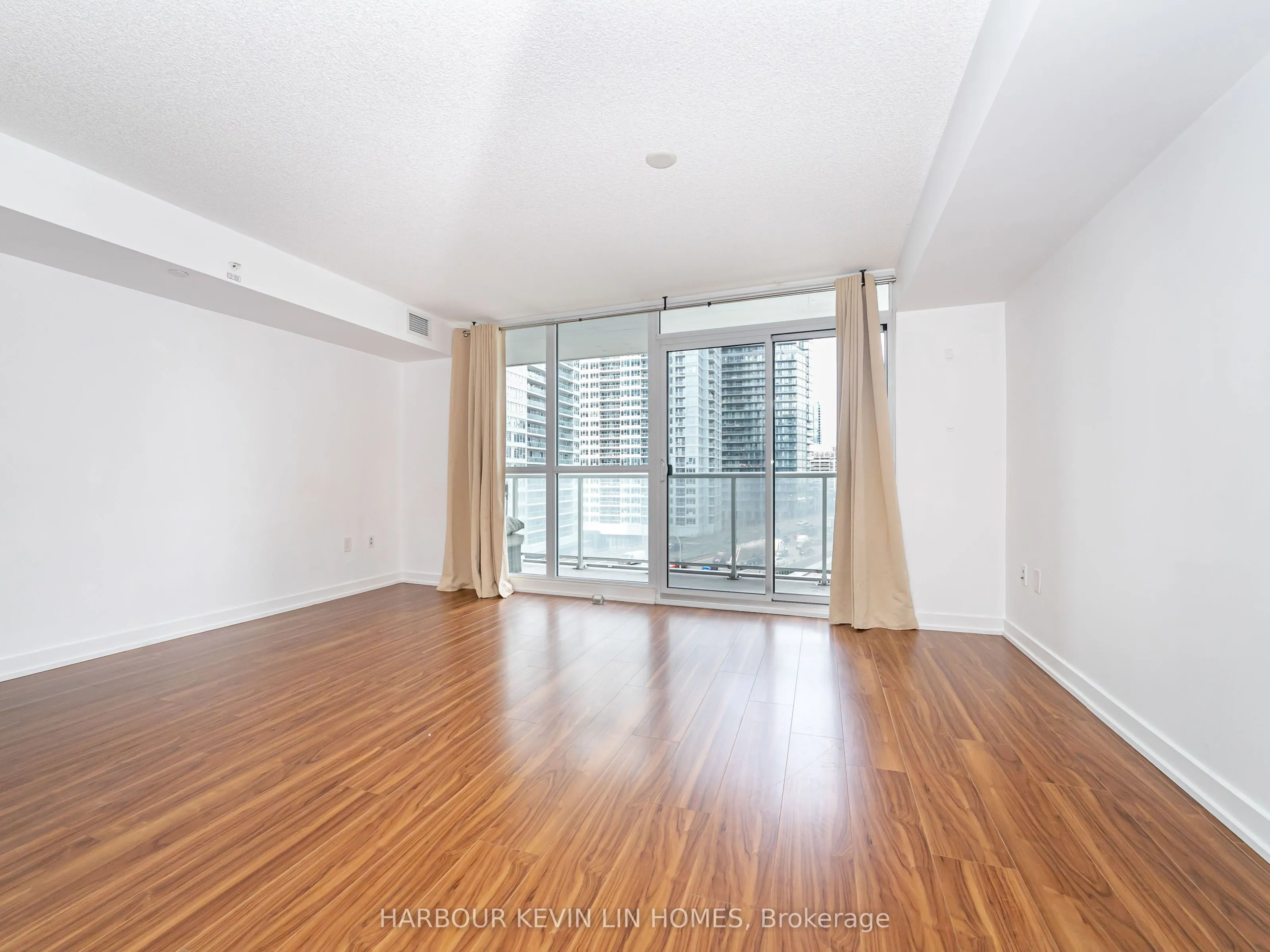 75 Queens Wharf Road, #1009