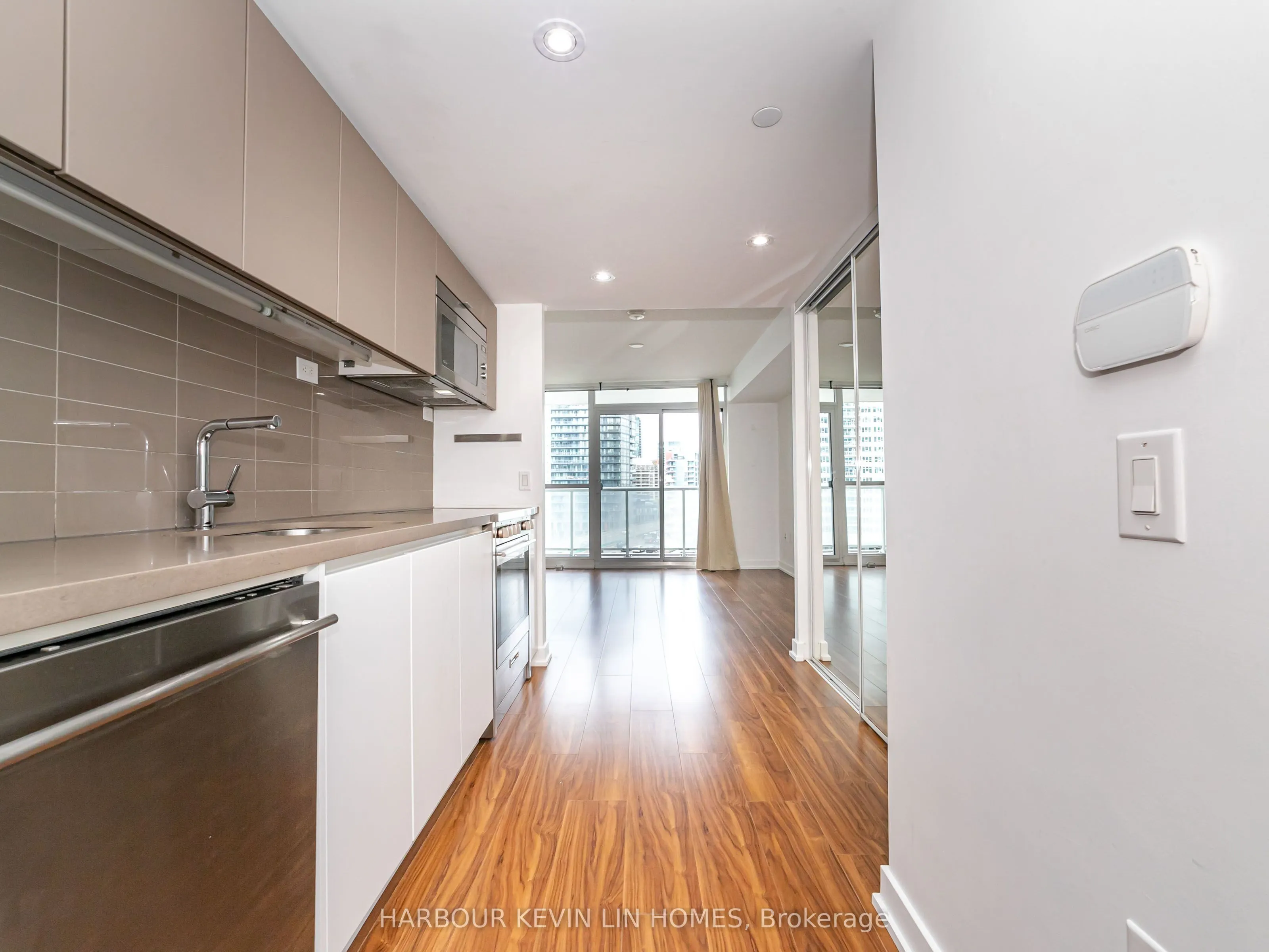 75 Queens Wharf Road, #1009