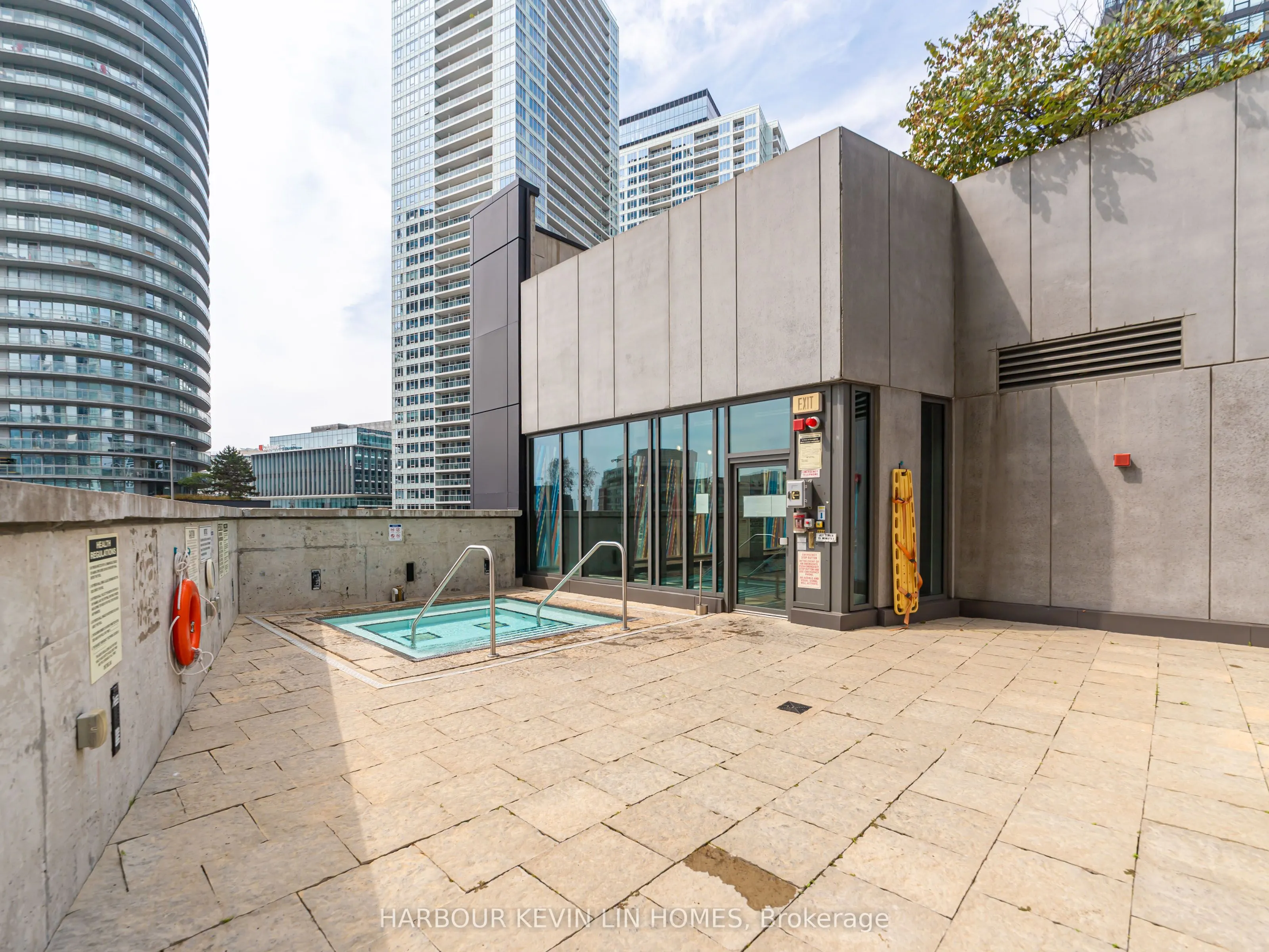 75 Queens Wharf Road, #1009