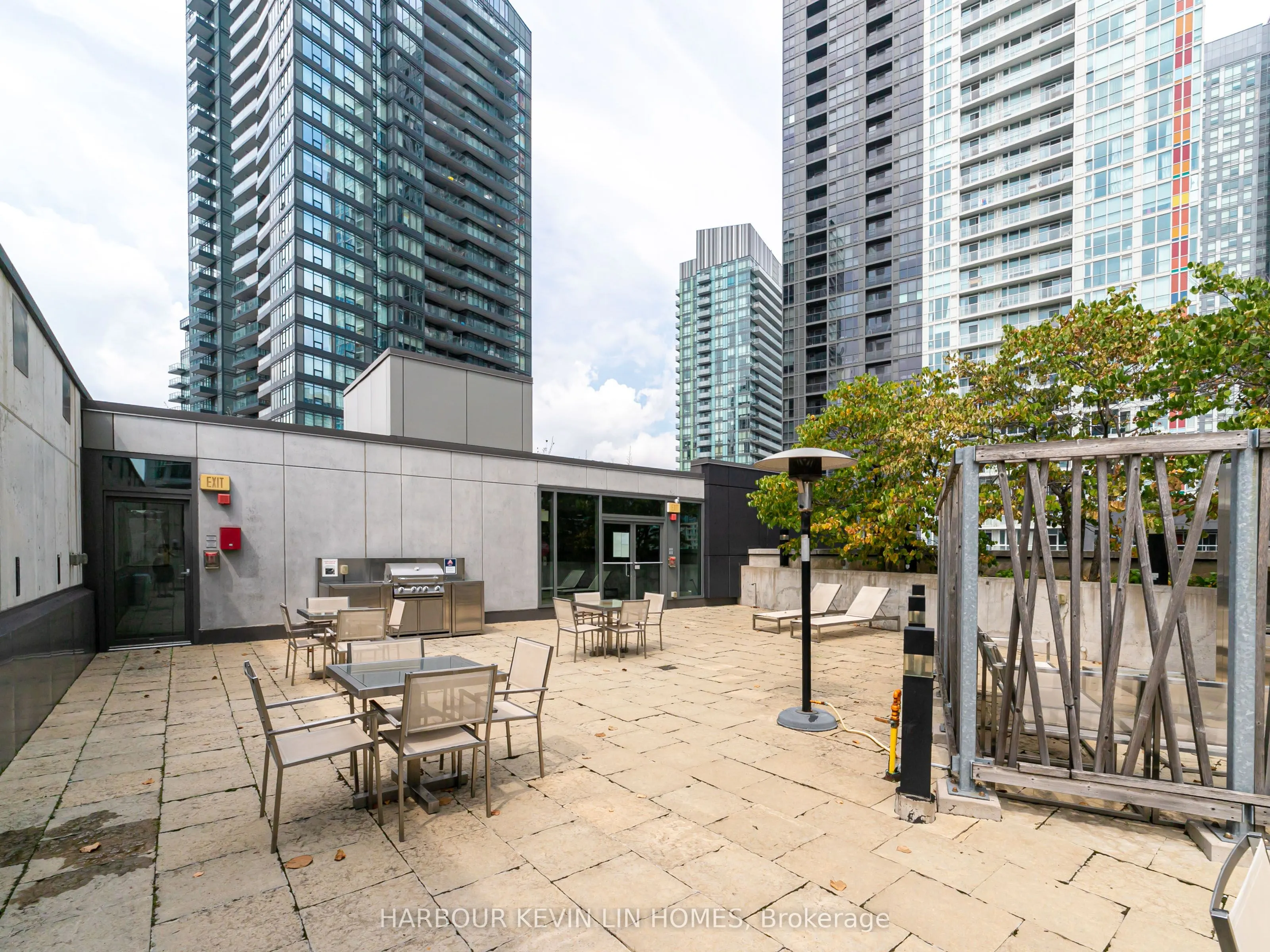 75 Queens Wharf Road, #1009