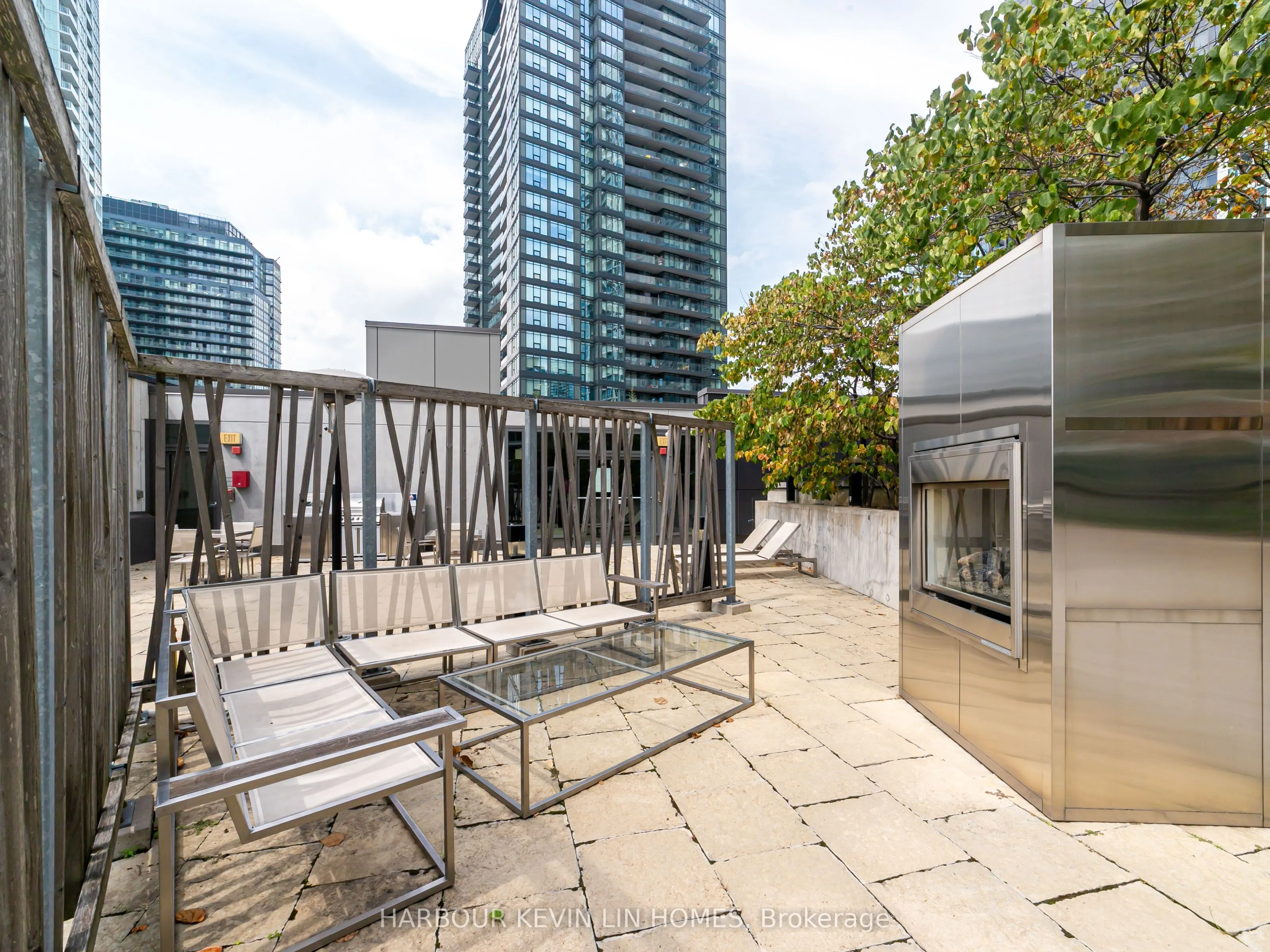 75 Queens Wharf Road, #1009