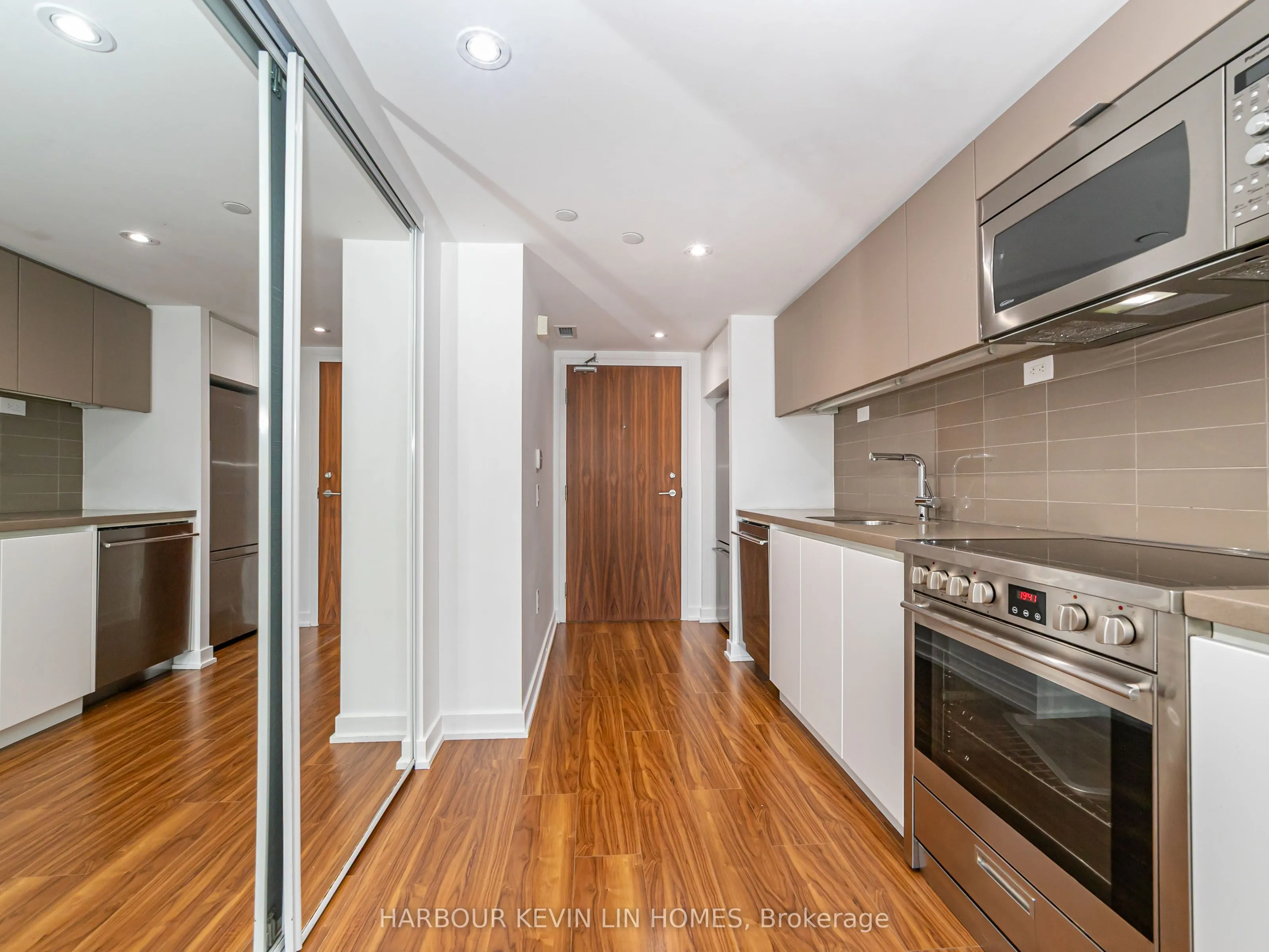 75 Queens Wharf Road, #1009
