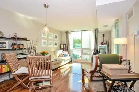12 Yonge Street, #503