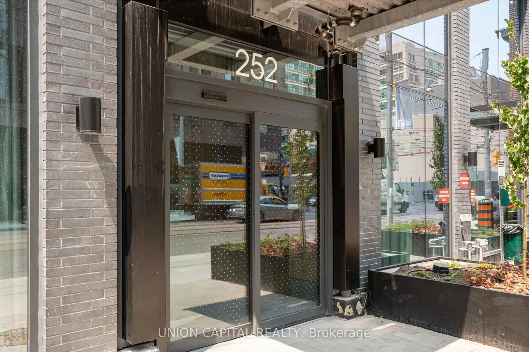 252 Church Street, #2008