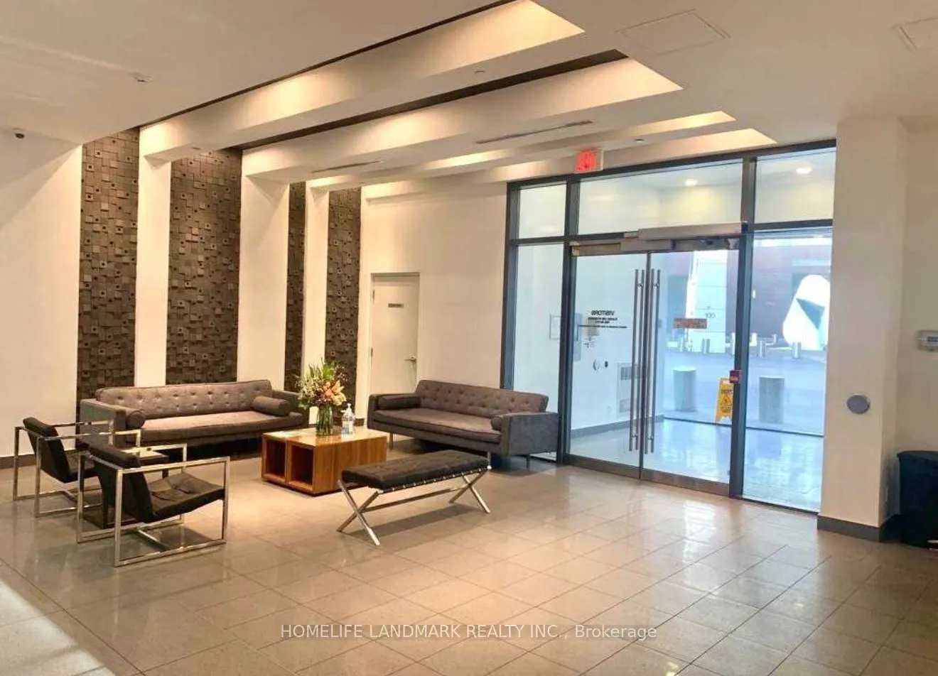 20 Bruyeres Mews, #1015