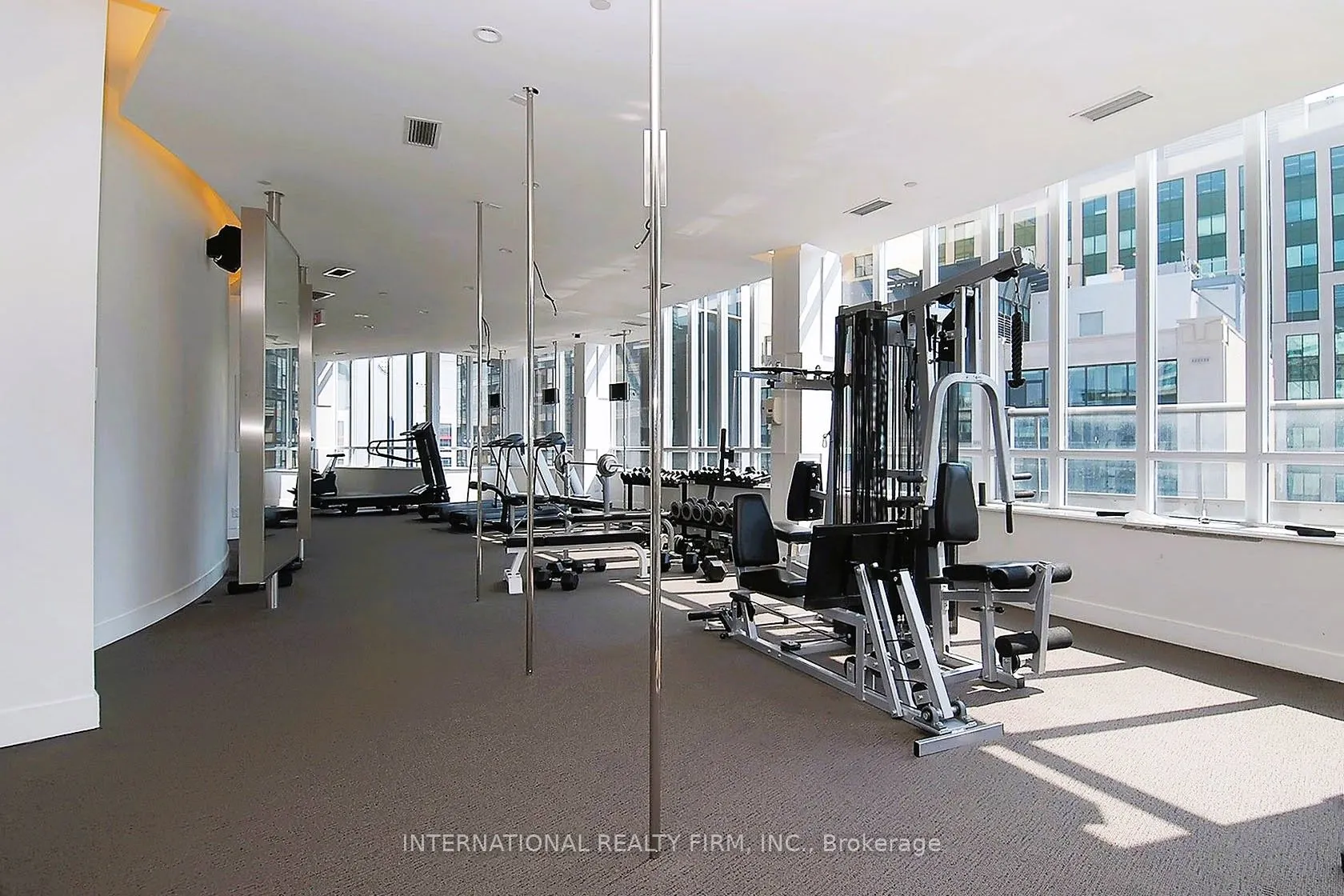 250 Wellington Street W, #426