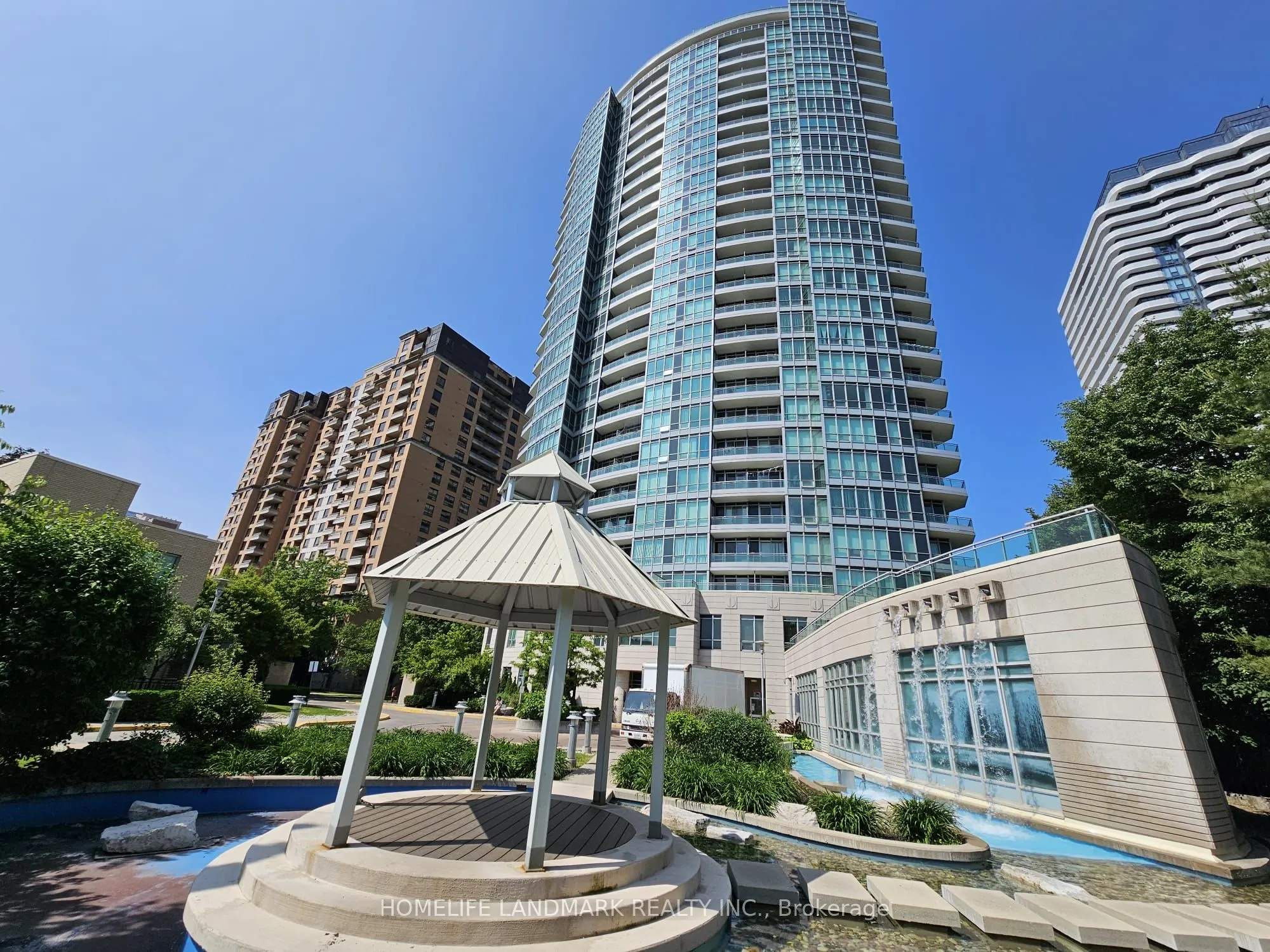 60 Byng Avenue, #401