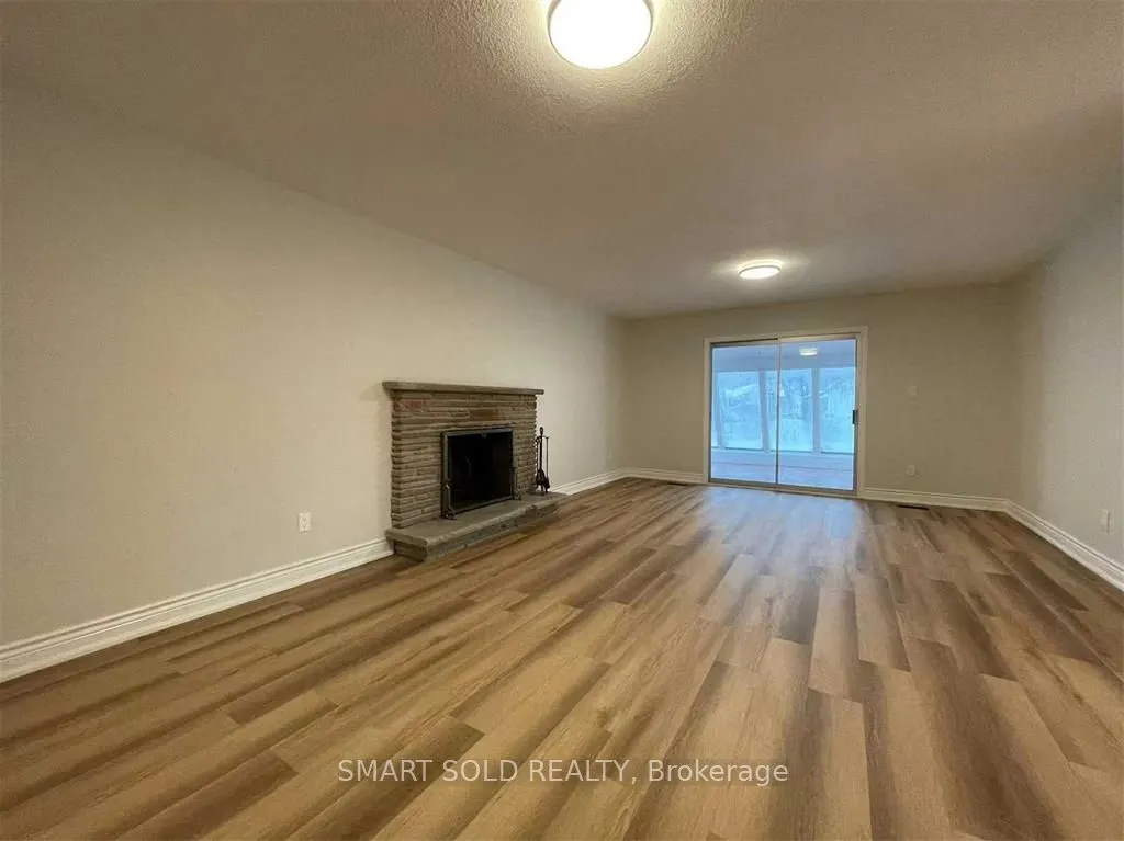 9 Salinger Court, #Ground & Lower