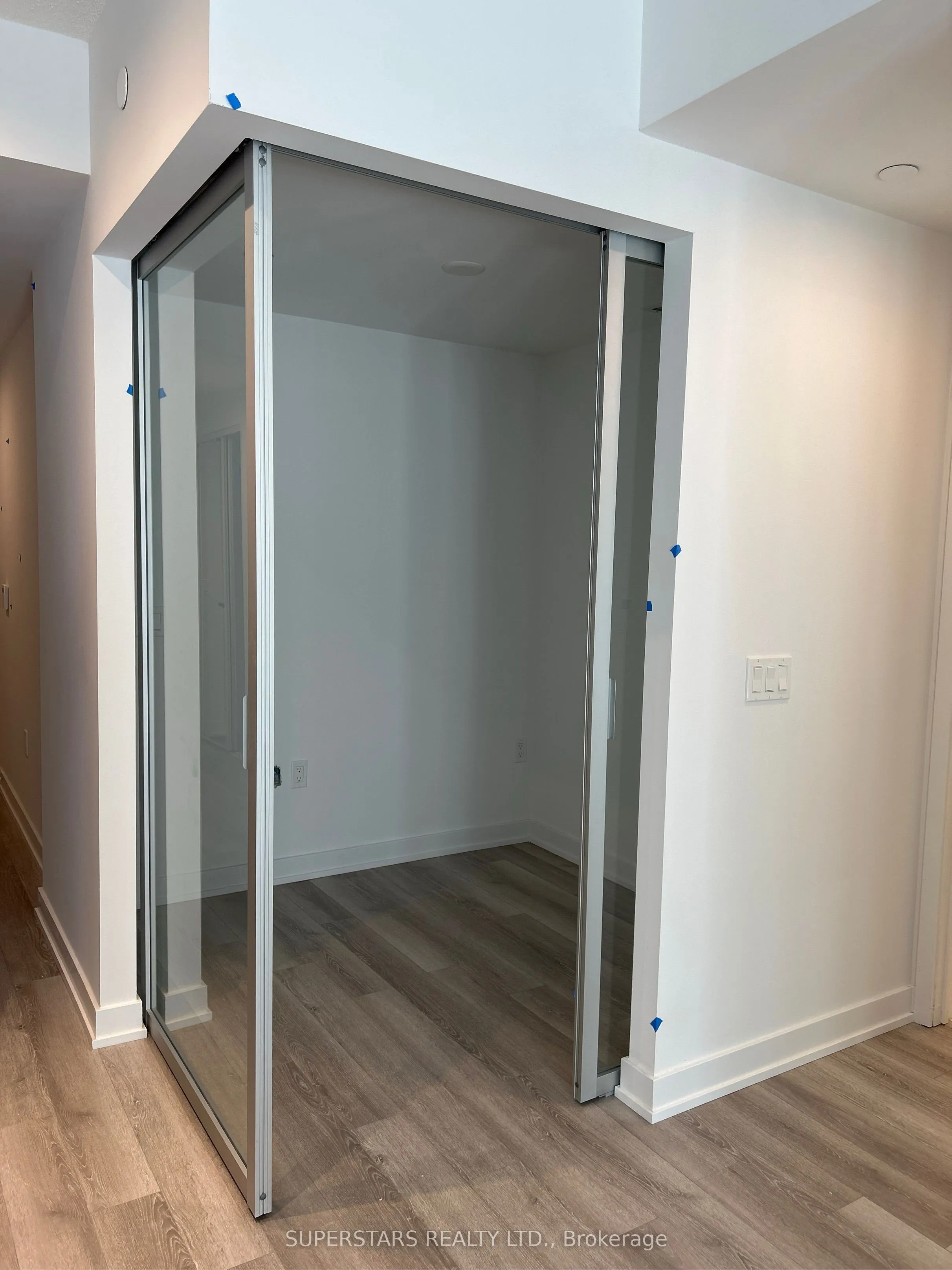 230 Simcoe Street, #928