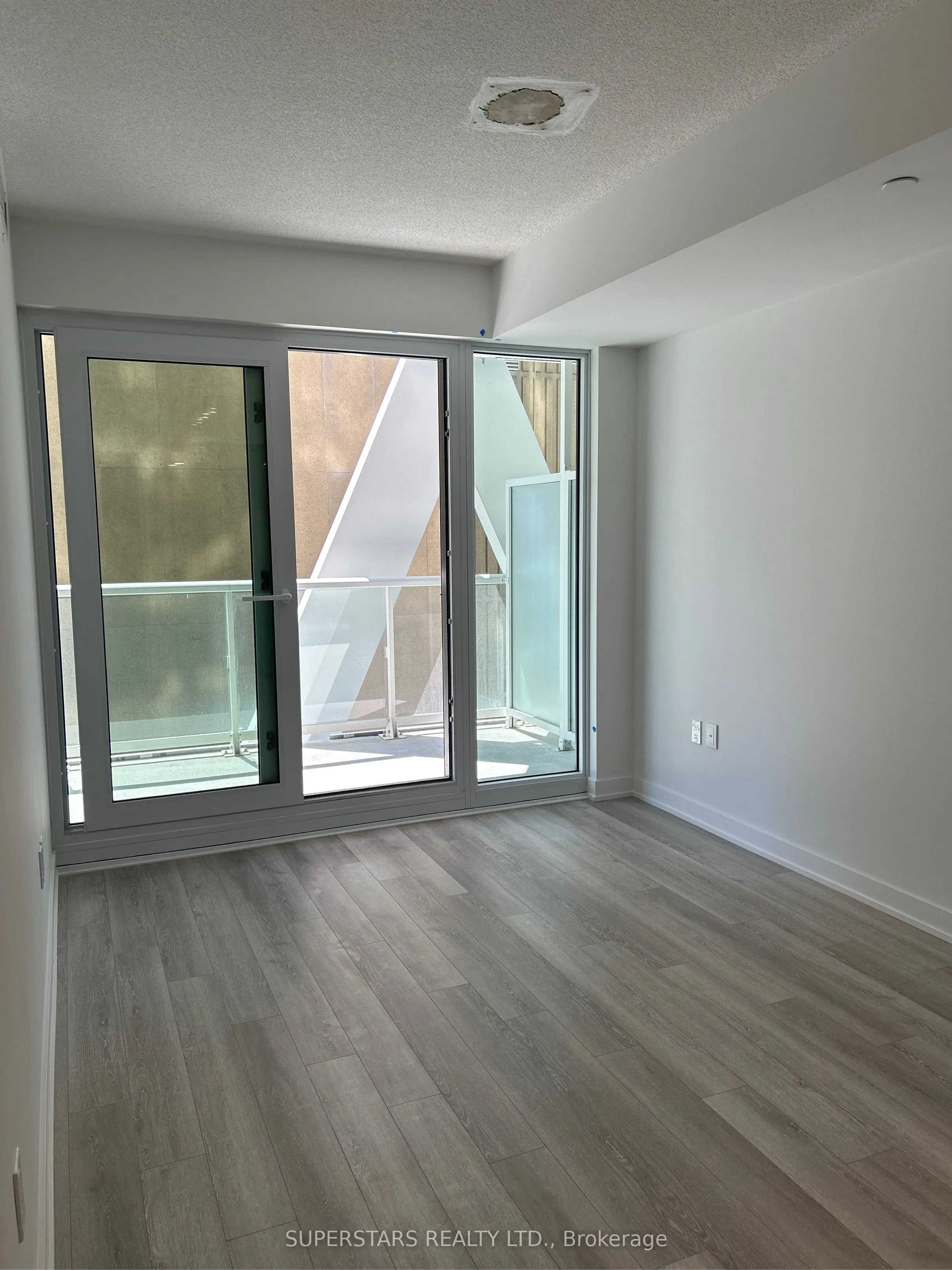230 Simcoe Street, #928
