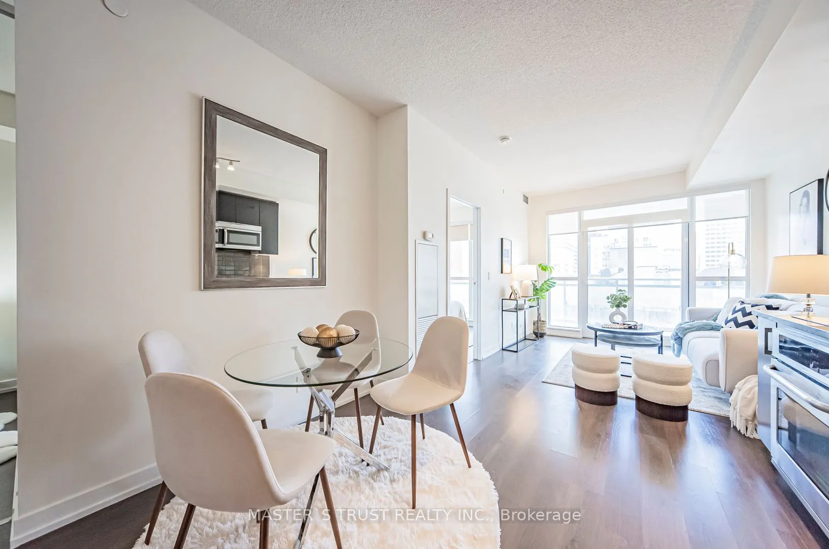 89 Dunfield Avenue, #801
