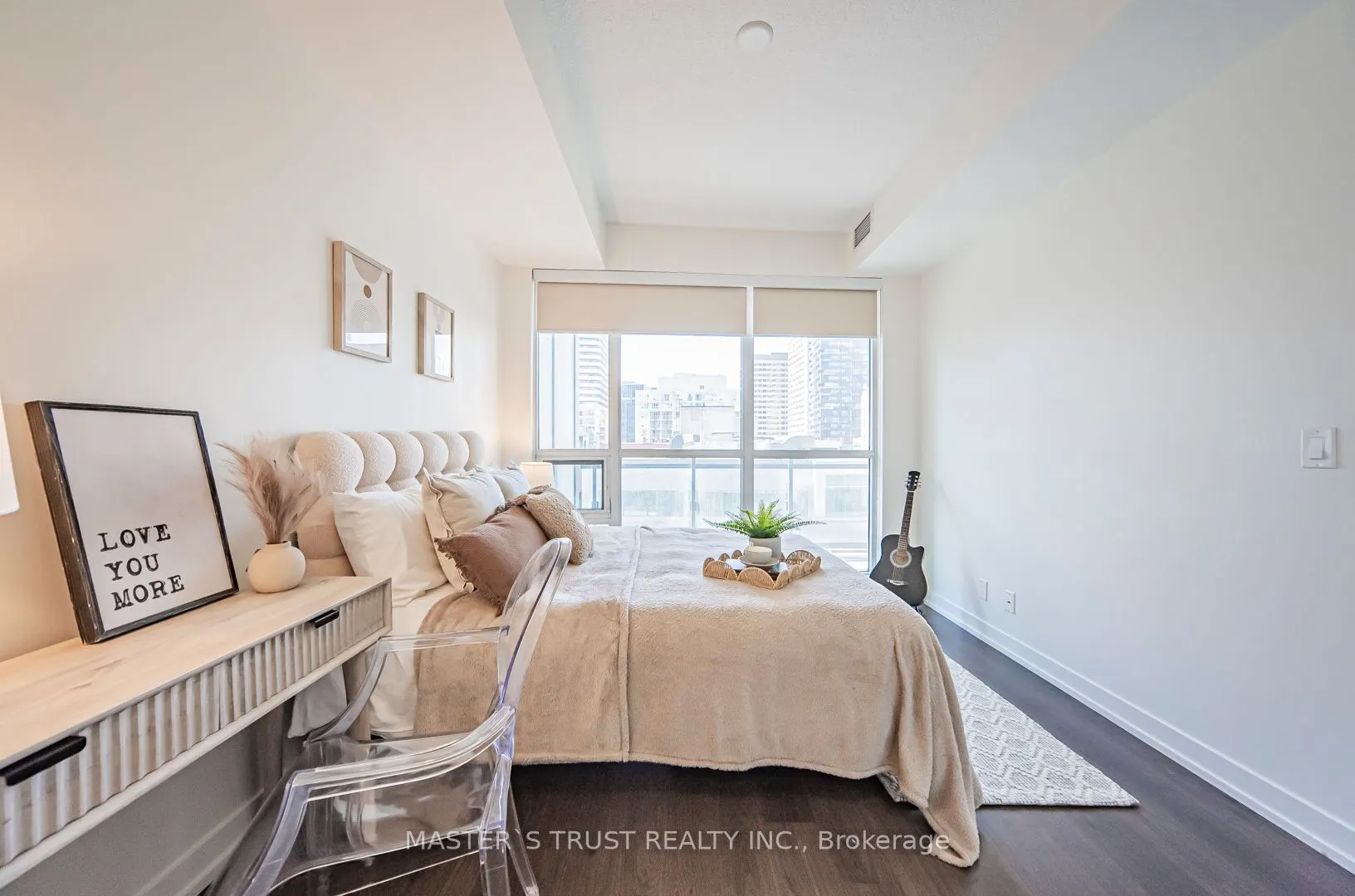 89 Dunfield Avenue, #801