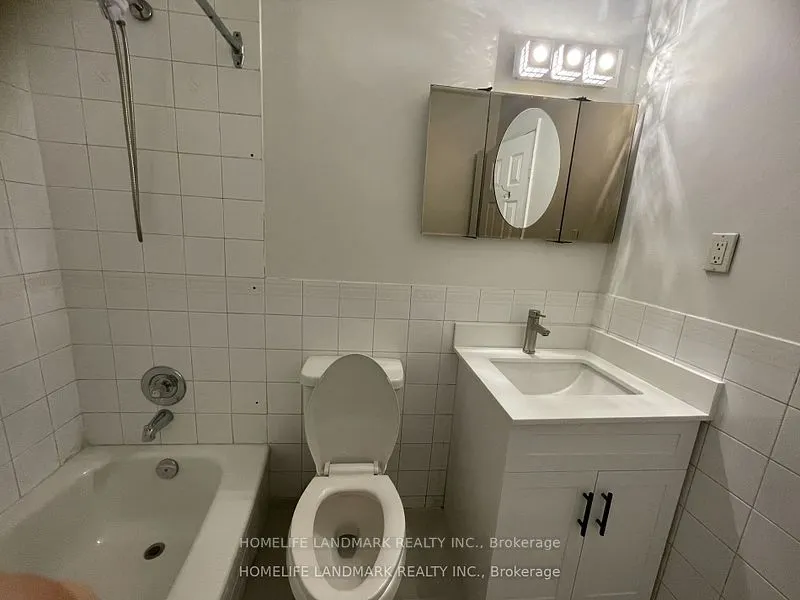 1 Spruce Street, #1